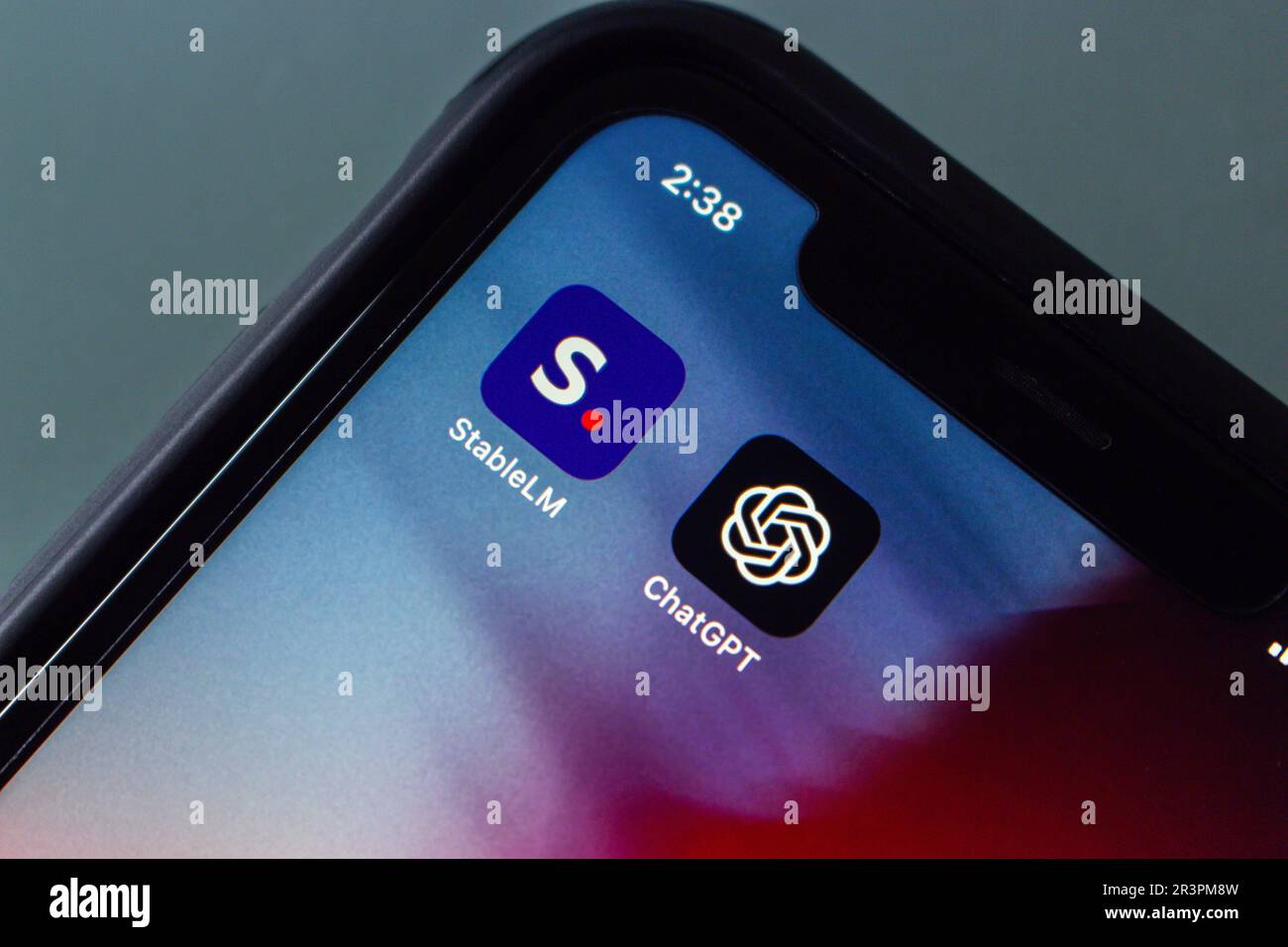 Vancouver, KANADA - Mai 21 2023 : Nahaufnahmen-Symbole StableLM und ChatGPT auf einem iPhone-Bildschirm. Stockfoto