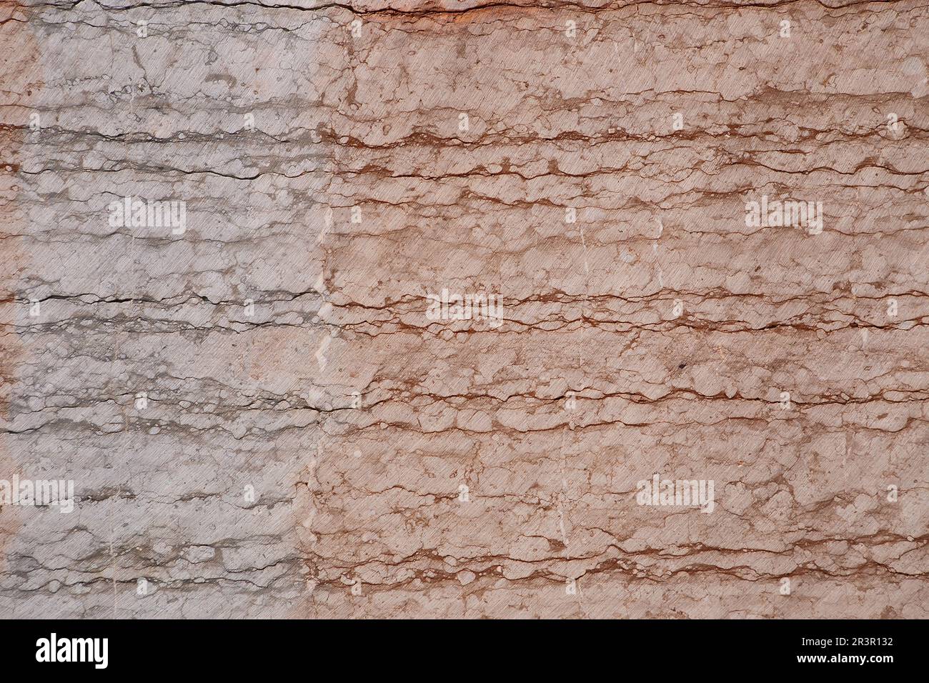 Marmorhintergrund. Hintergrundstruktur aus Naturstein. Glatter Marmorschnitt im Steinbruch. Stockfoto