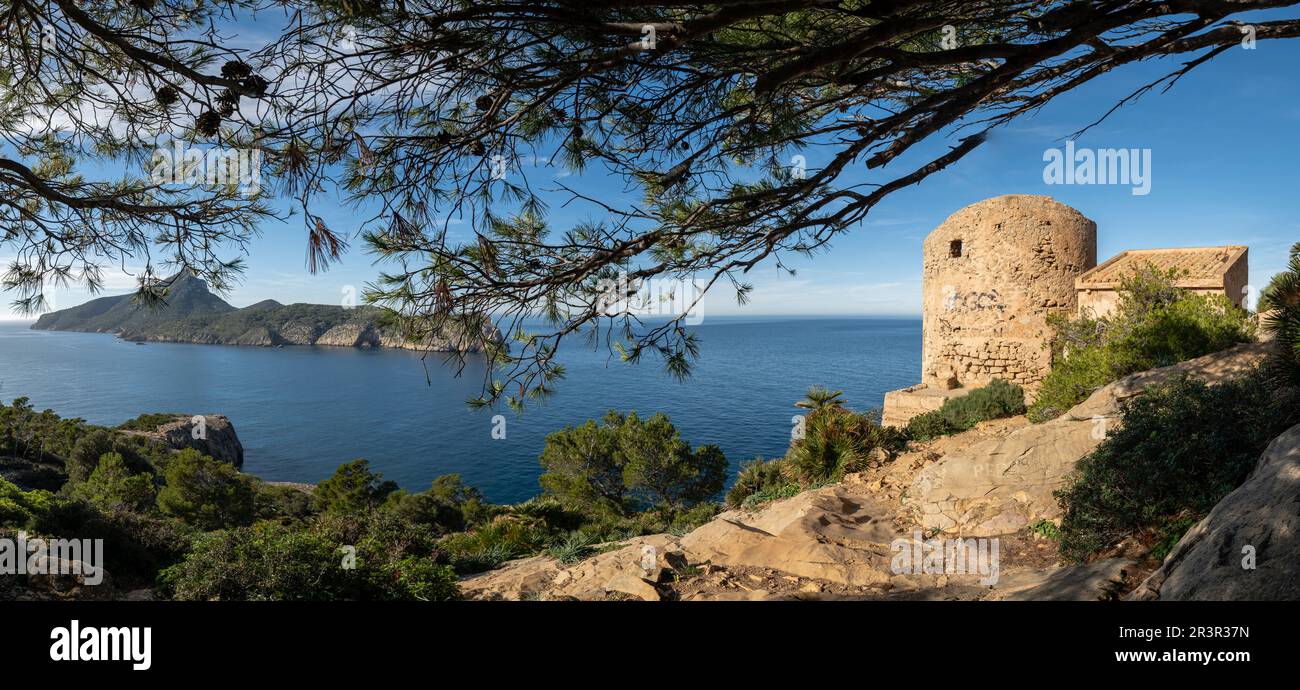 Cala en Basset Turm, 16. Jahrhundert, Andratx, Mallorca, Balearen, Spanien. Stockfoto