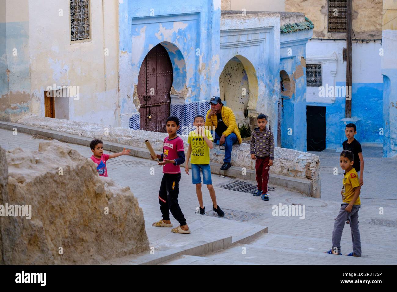 kinderspiel, Mellah, jüdisches Viertel, Fes el-Jdid, Fes, marokko, afrika. Stockfoto