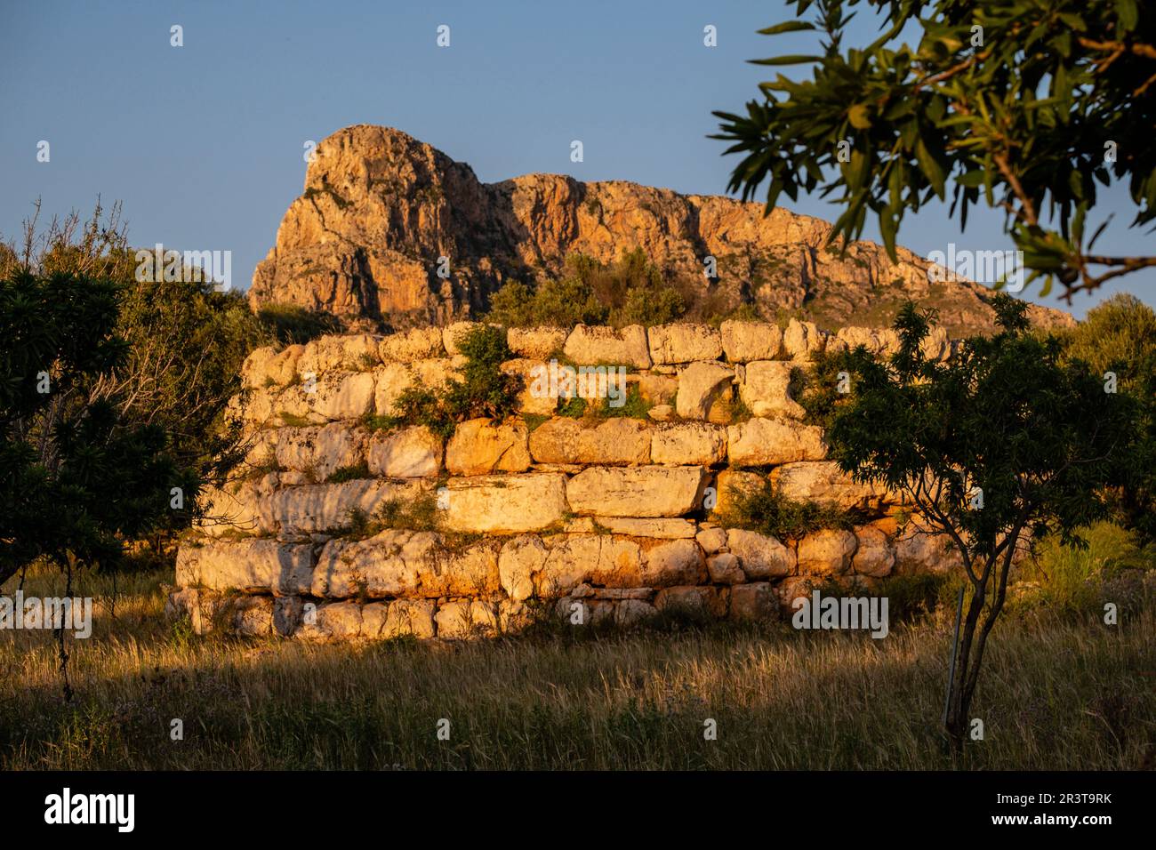 SA Clova des Xot talayot, Circular talayot, rund 1000 und 800 v. Chr., Standort Sa Canova, Arta, Mallorca, Balearen, Spanien. Stockfoto