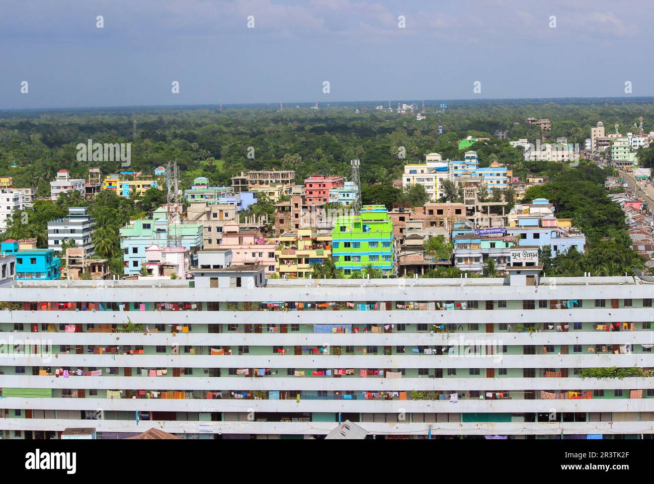 Urbanisierung. Chowmuhani Noakhali, Bangladesch aus der Vogelperspektive. Diskriminierung in den Städten. Stockfoto