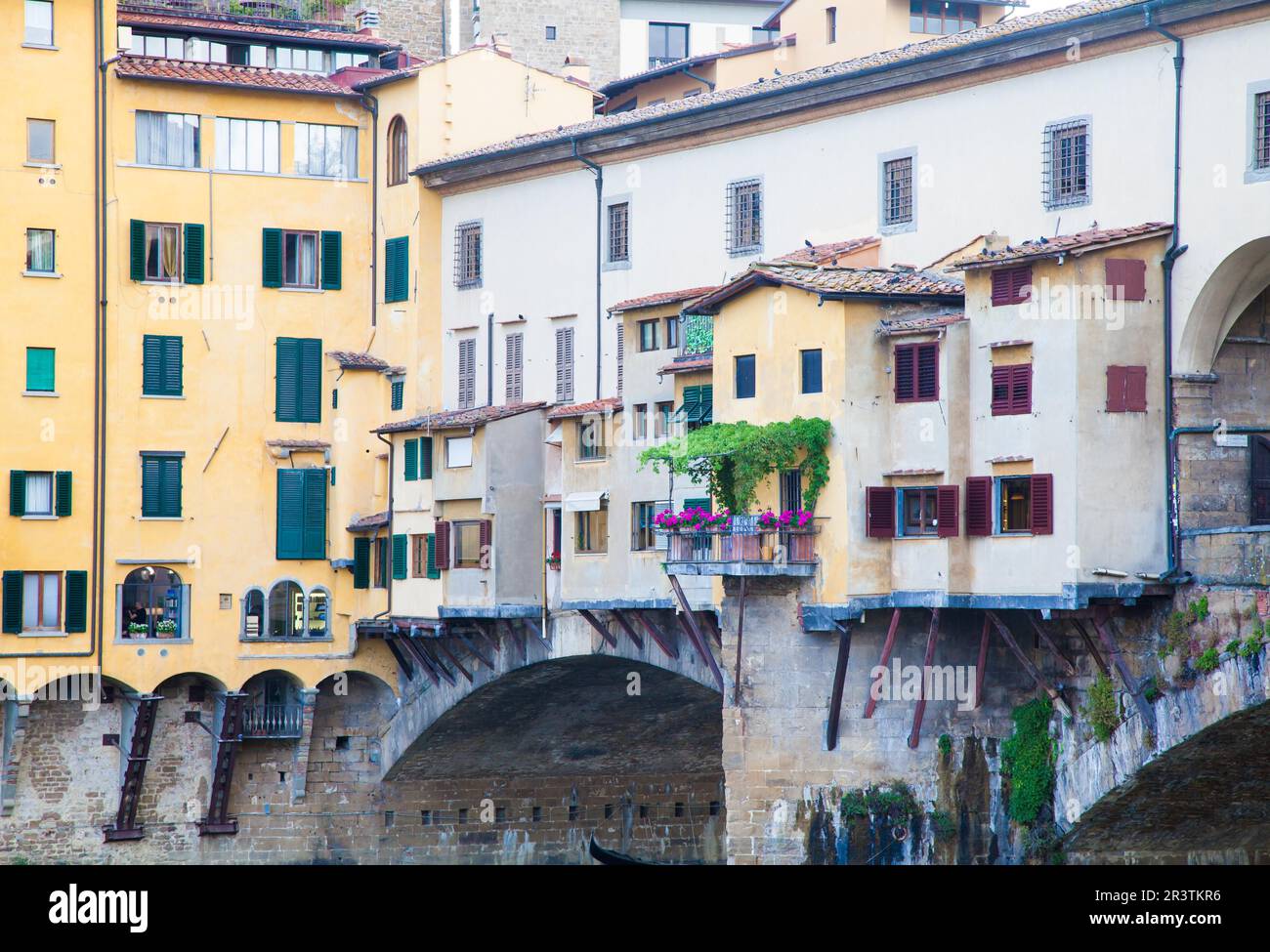 Detail von dem berühmten Wahrzeichen Ponte Vecchio in Florenz, Italien Stockfoto