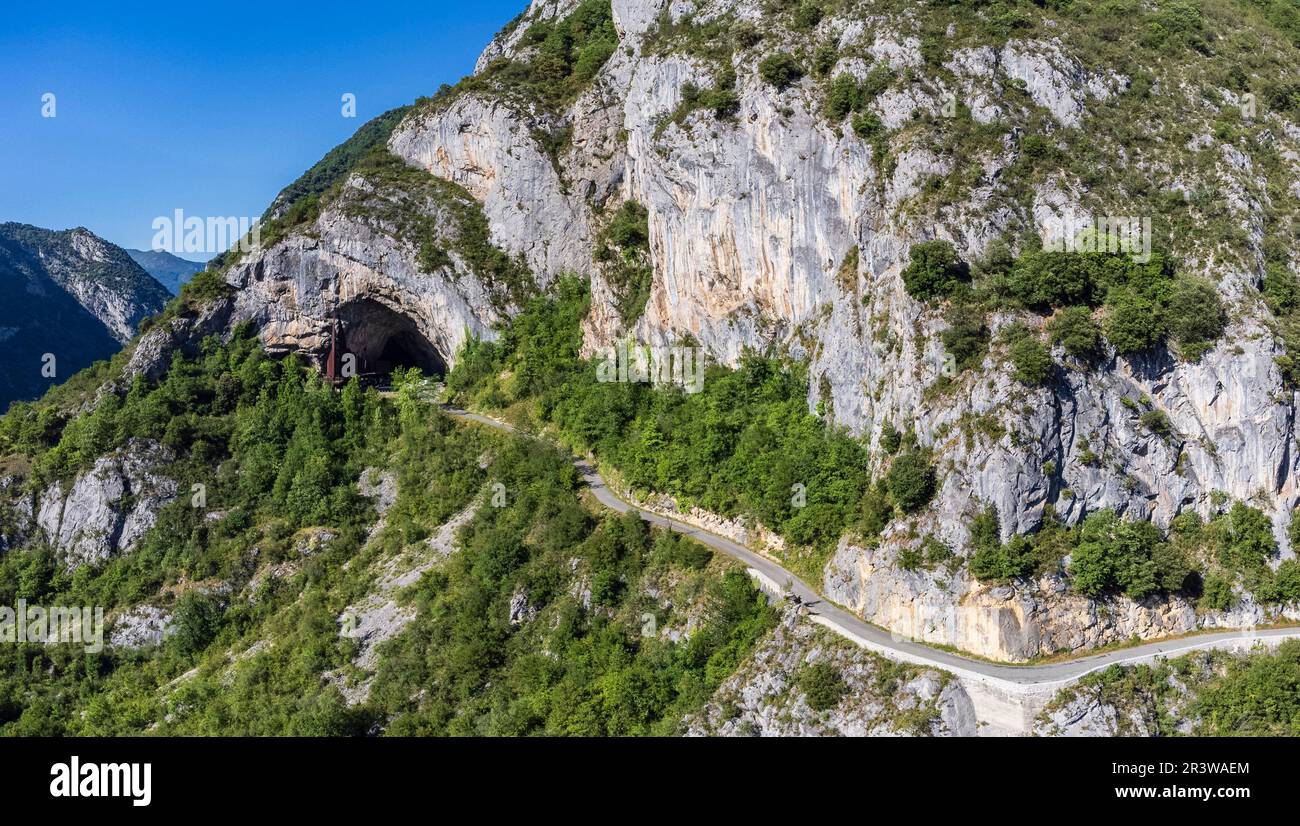 Eingang zur Höhle von Niaux Stockfoto