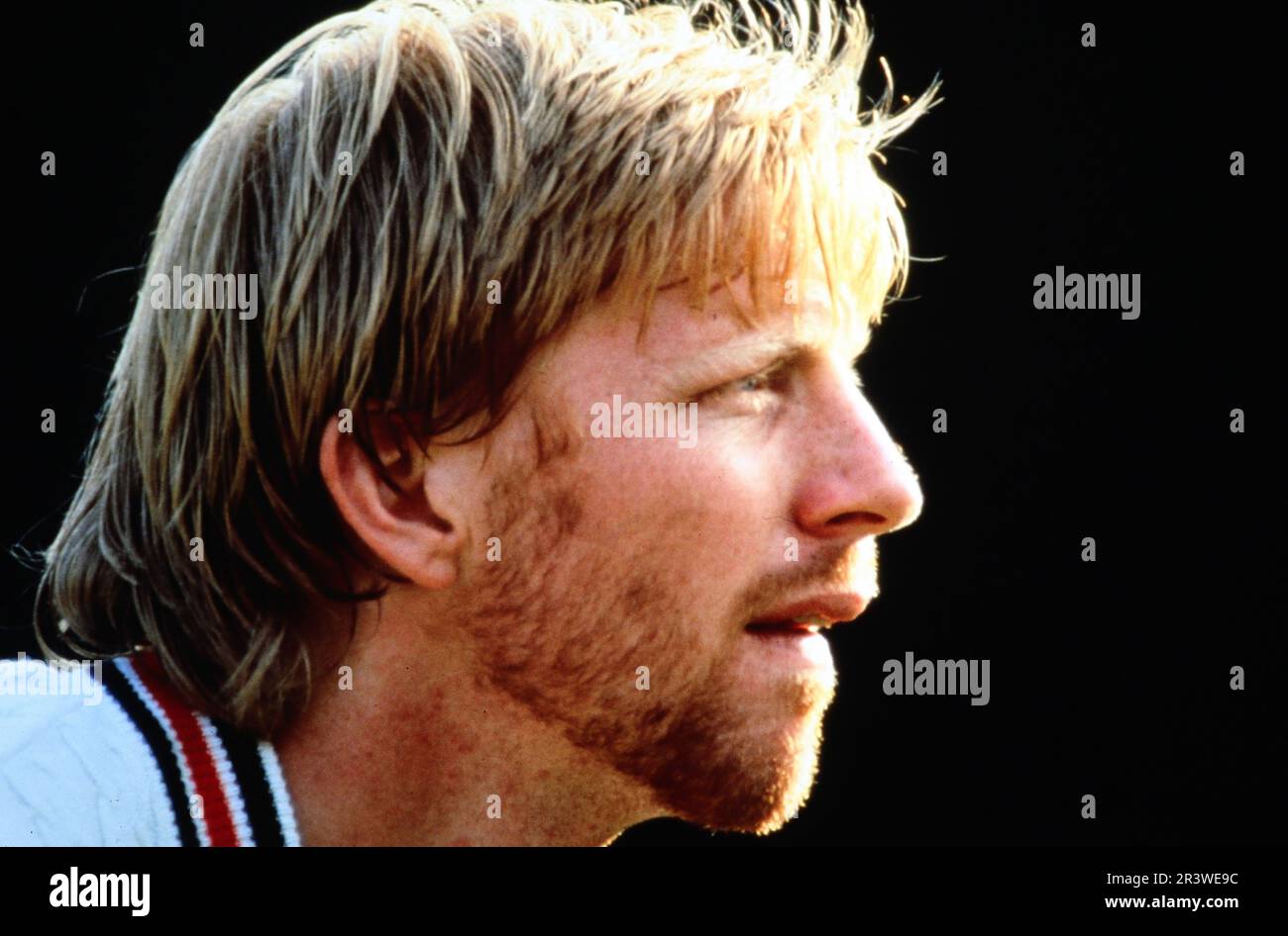 Boris Becker, deutscher Tennisspieler, auf dem Tennisplatz in Aktion. Stockfoto