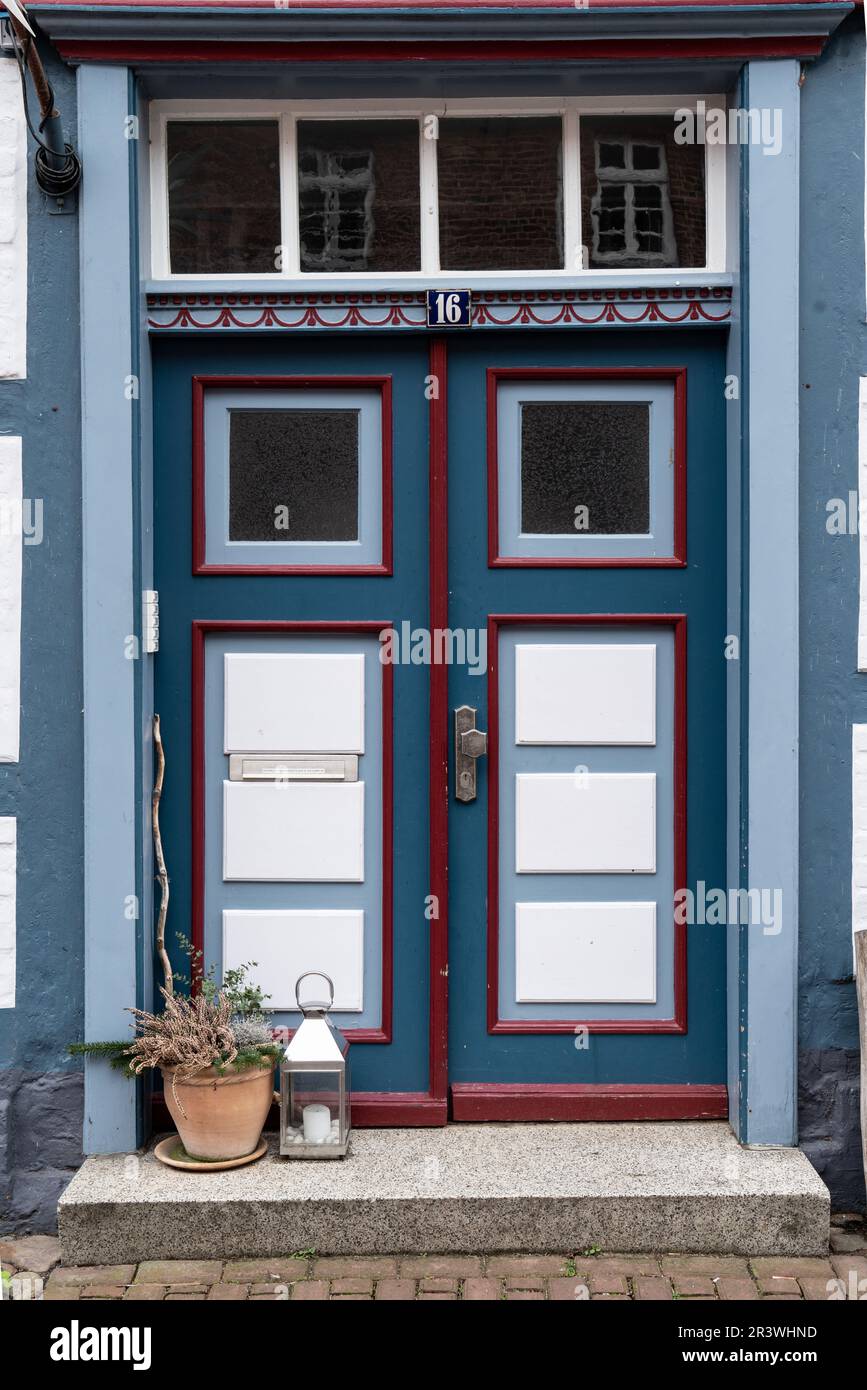 Tür in der Altstadt von Hitzacker an der Elbe Stockfoto