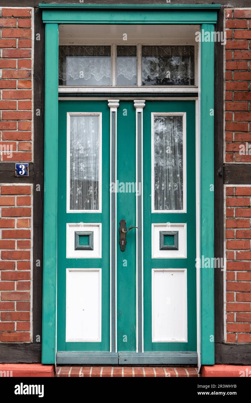 Tür in der Altstadt von Hitzacker an der Elbe Stockfoto