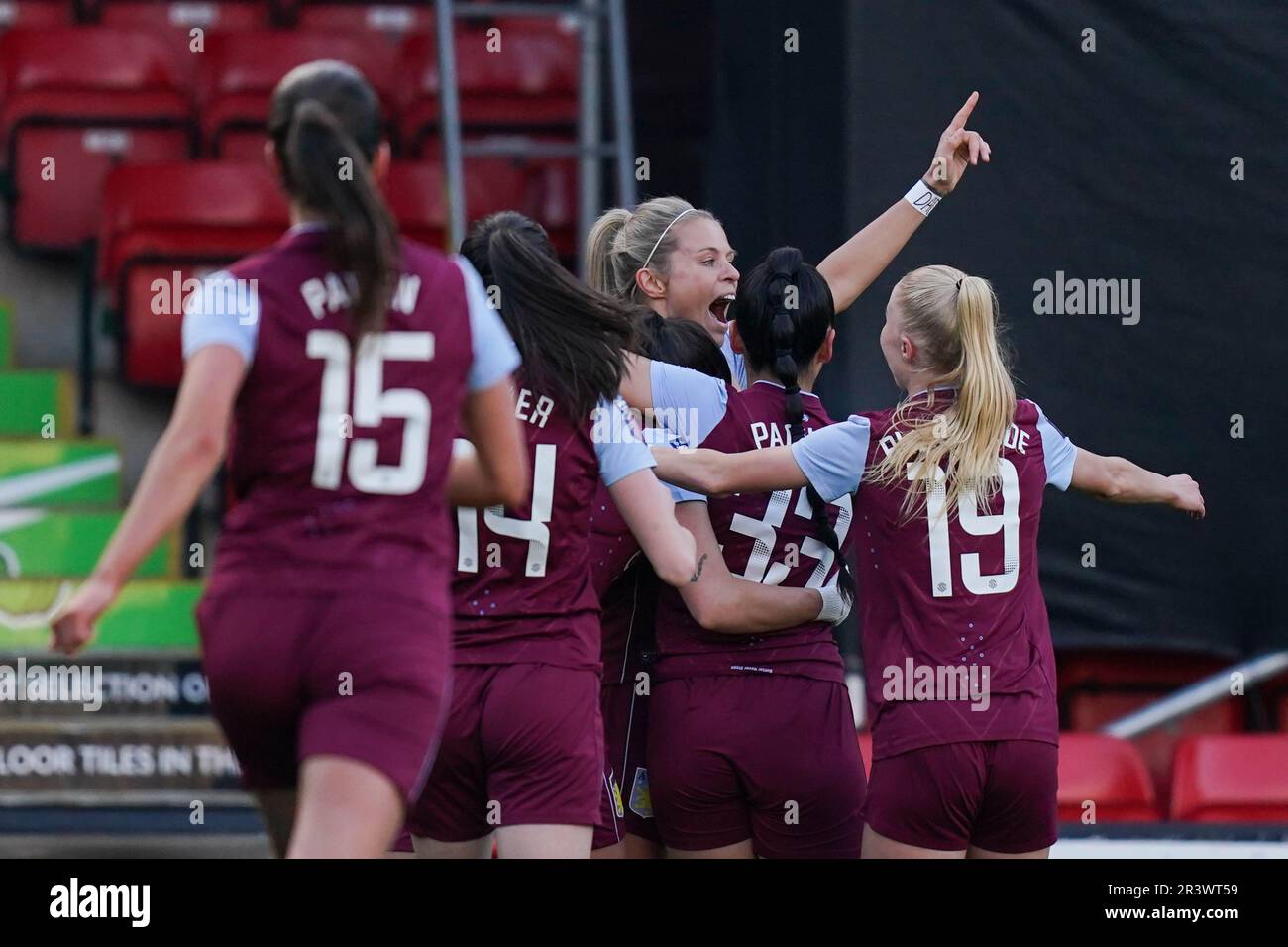 Aktenfoto vom 28-04-2023 von Aston Villa's Rachel Daly Celebration. Die fünftplatzierte Villa hatte eine beeindruckende Saison, mit der Form von Rachel Daly Key. Ausgabedatum: Donnerstag, 25. Mai 2023. Stockfoto