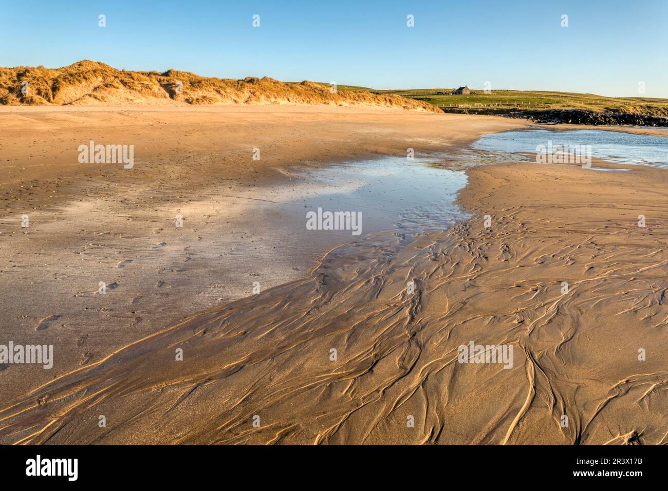 Ein verlassener West Sandwick Strand auf der Shetland Insel Yell. Stockfoto