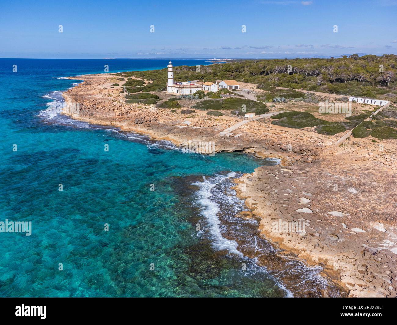 Leuchtturm Cap de Ses Salines, Mallorca, Balearen, Spanien. Stockfoto