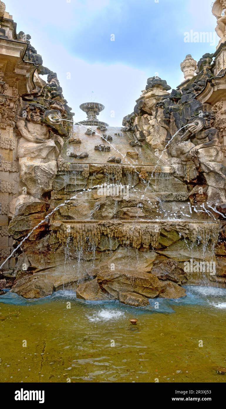 Der barocke Brunnen „Nymphe-Bad“ in den berühmten historischen Gebäuden des Zwinger in Dresden Stockfoto