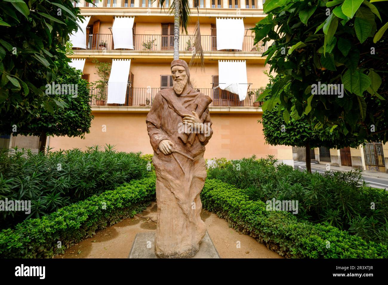 Jafudà Cresquès, Skulptur von Maria Isabel Ballester, 2007, Quarz und Steinpaste, jüdisches Viertel, Palma, Mallorca, balearen, spanien, europa. Stockfoto