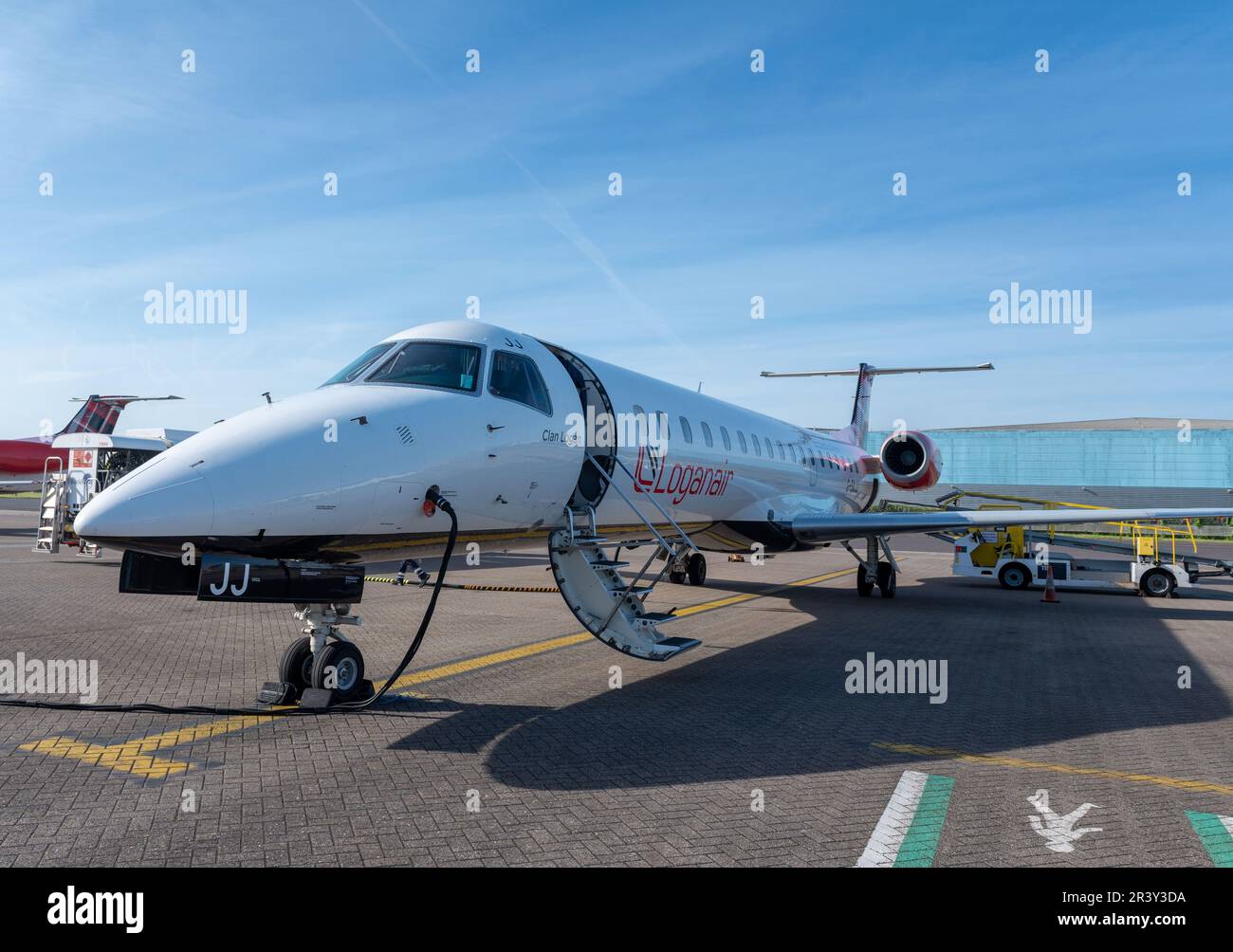 Loganair Embraer ERJ145 Jet am Flughafen Southampton Stockfoto