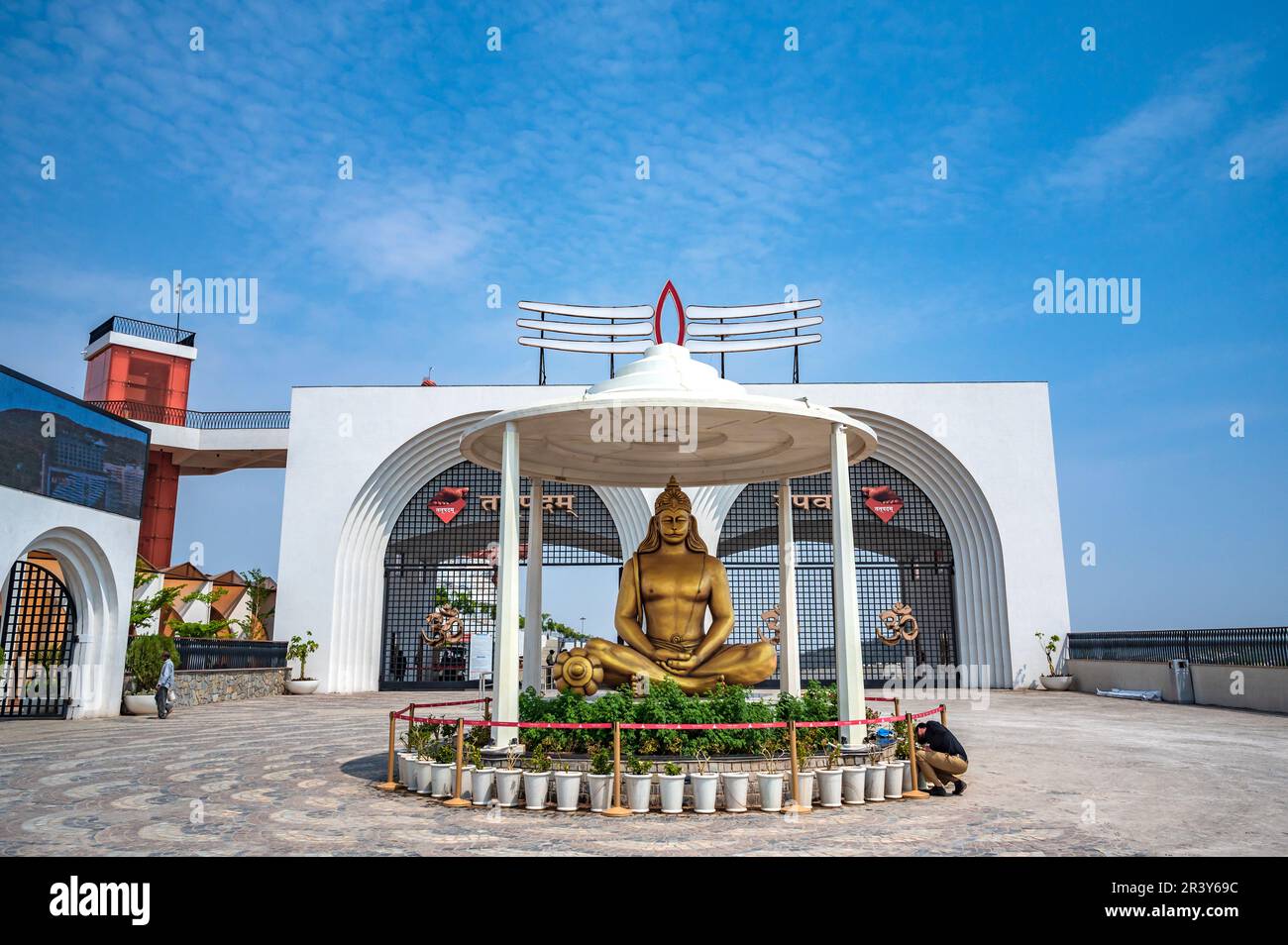 Die Glaubensstatue ist eine Statue des hinduistischen Gottes Shiva, erbaut in Nathdwara in Rajasthan, Indien. Stockfoto