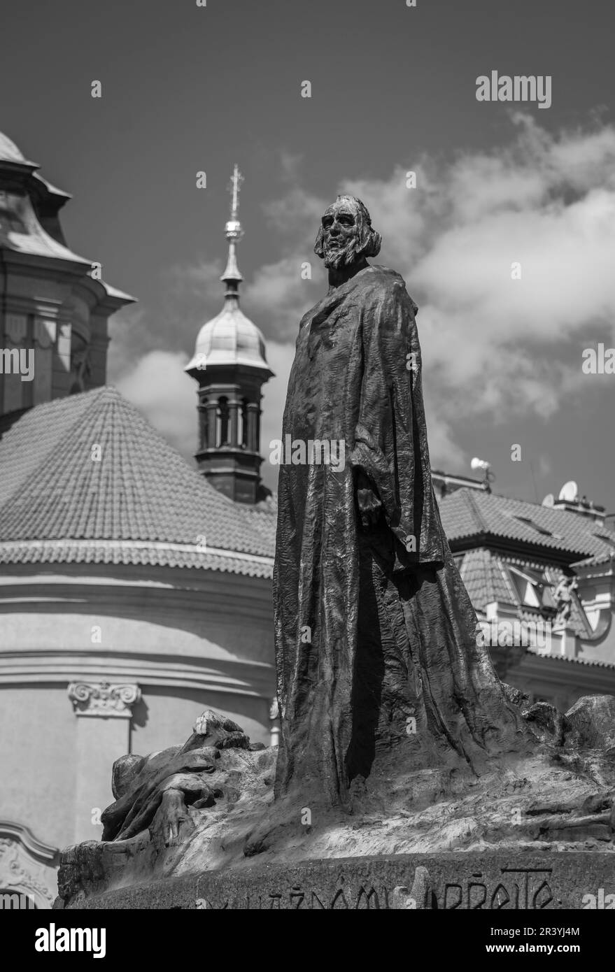 ALTSTÄDTER RING, PRAG, TSCHECHISCHE REPUBLIK - Jan Hus Gedenkstatue. Stockfoto