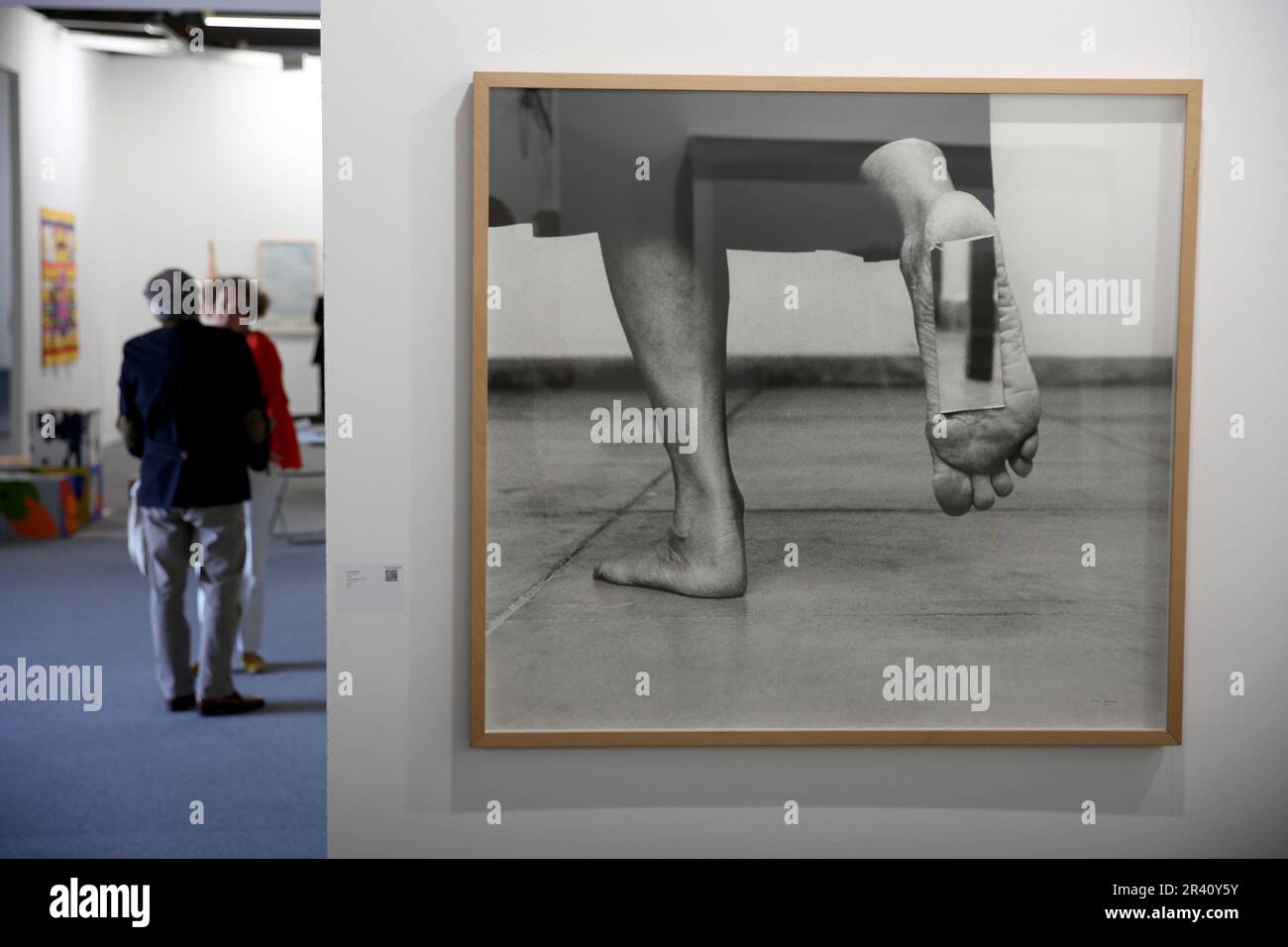 Lissabon, Portugal. 21. Mai 2023. Gäste besuchen am 25. Mai 2023 die internationale Ausstellung für zeitgenössische Kunst ARCOlisboa 2023 im Cordoaria Nacional in Lissabon, Portugal. ARCOlisboa ist vom 26. Bis 28. Mai 2023 für die breite Öffentlichkeit zugänglich. (Kreditbild: © Pedro Fiuza/ZUMA Press Wire) NUR REDAKTIONELLE VERWENDUNG! Nicht für den kommerziellen GEBRAUCH! Stockfoto