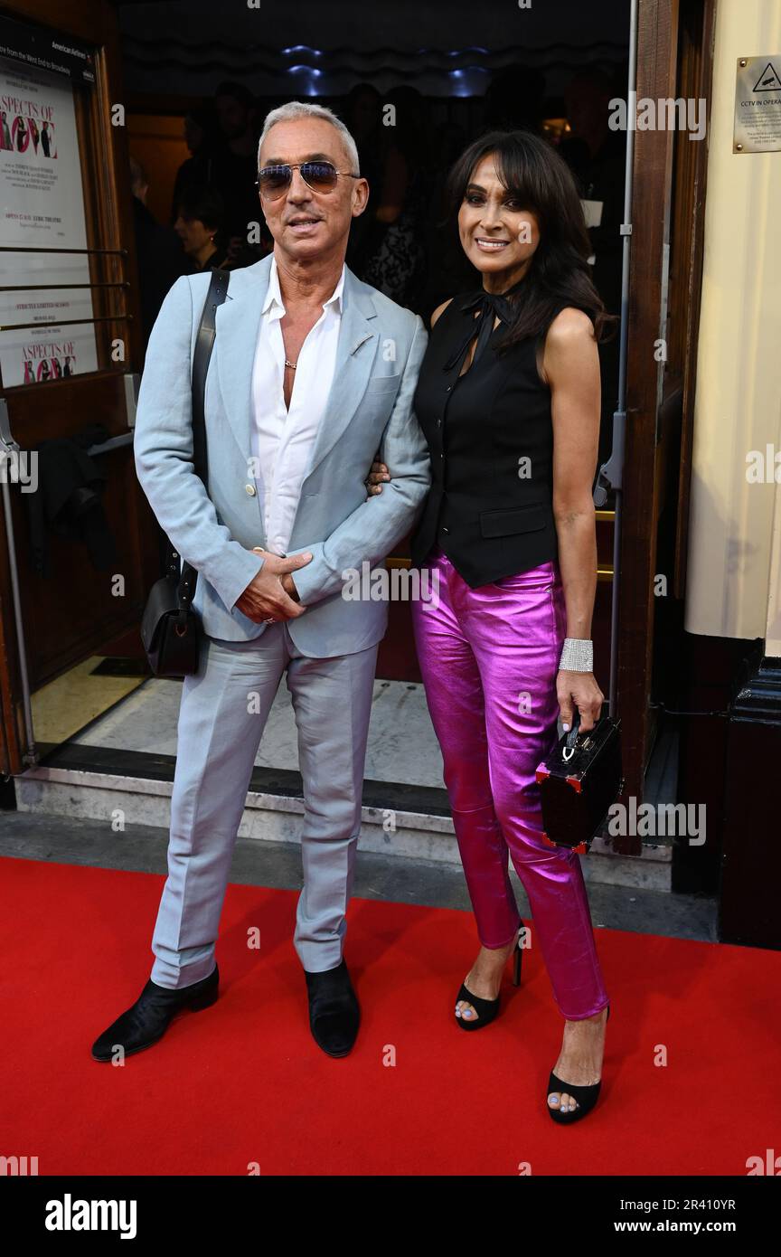 London, England, Großbritannien. 25. Mai 2023. Bruno Tonioli, Jackie St Clair, besucht The Opening Night Aspects of Love, Lyric Theatre, London, Großbritannien. Kredit: Siehe Li/Picture Capital/Alamy Live News Stockfoto