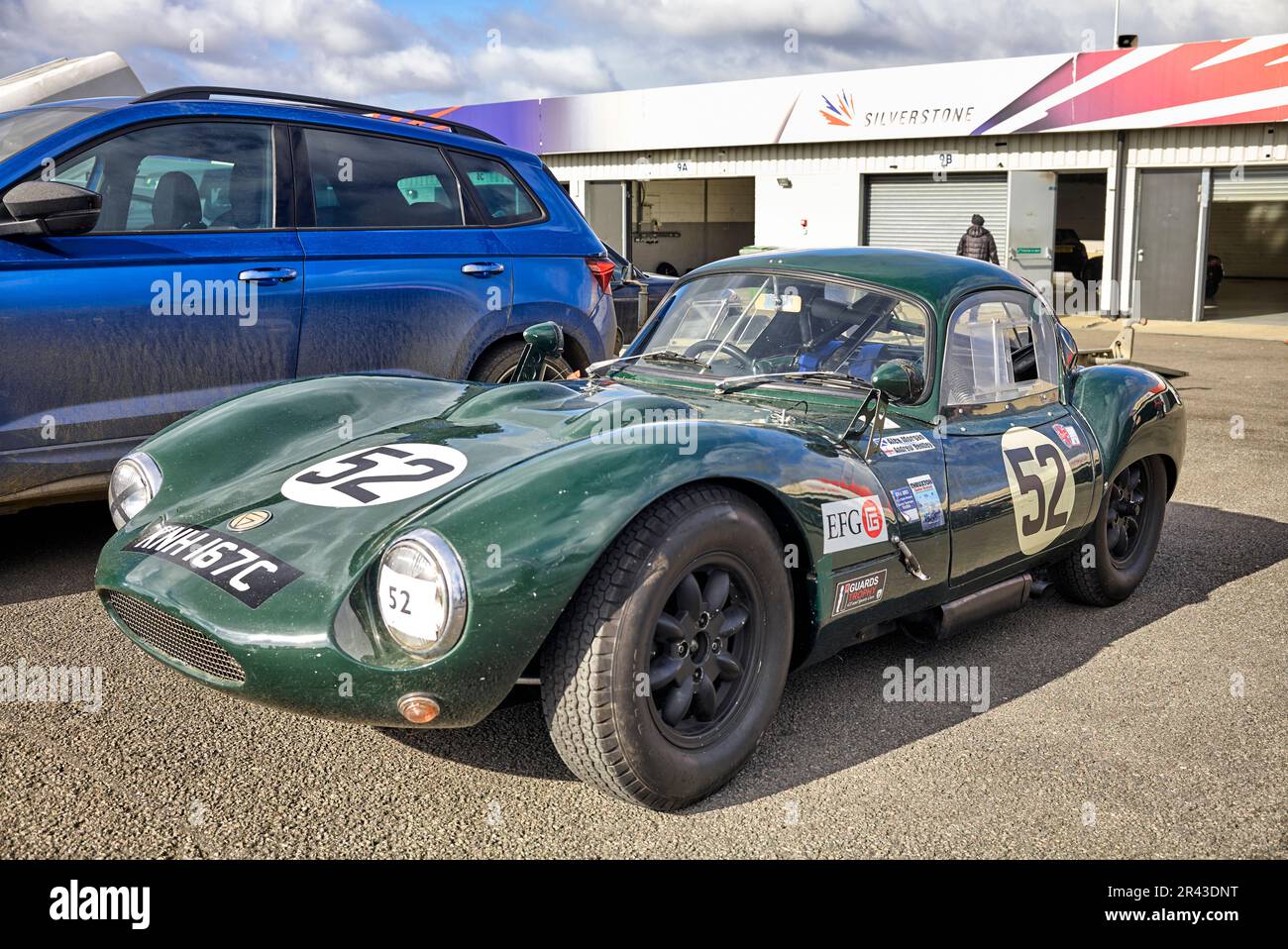 Ginetta G4 1965. Legendärer Oldtimer. 2023 VSCC Pomeroy Trophy Classic Cars Silverstone Circuit England Großbritannien Stockfoto
