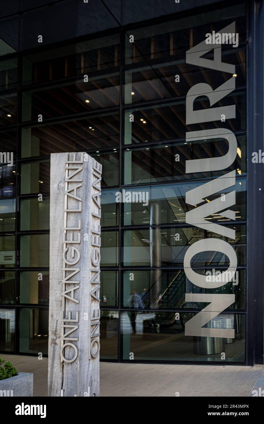Hauptsitz des europäischen Hauptquartiers von Nomura in One Angel Lane Central London. 2011 Wurde Der Architekt Fletcher Priest Architects Eröffnet. Nomura EMEA HQ London. Stockfoto
