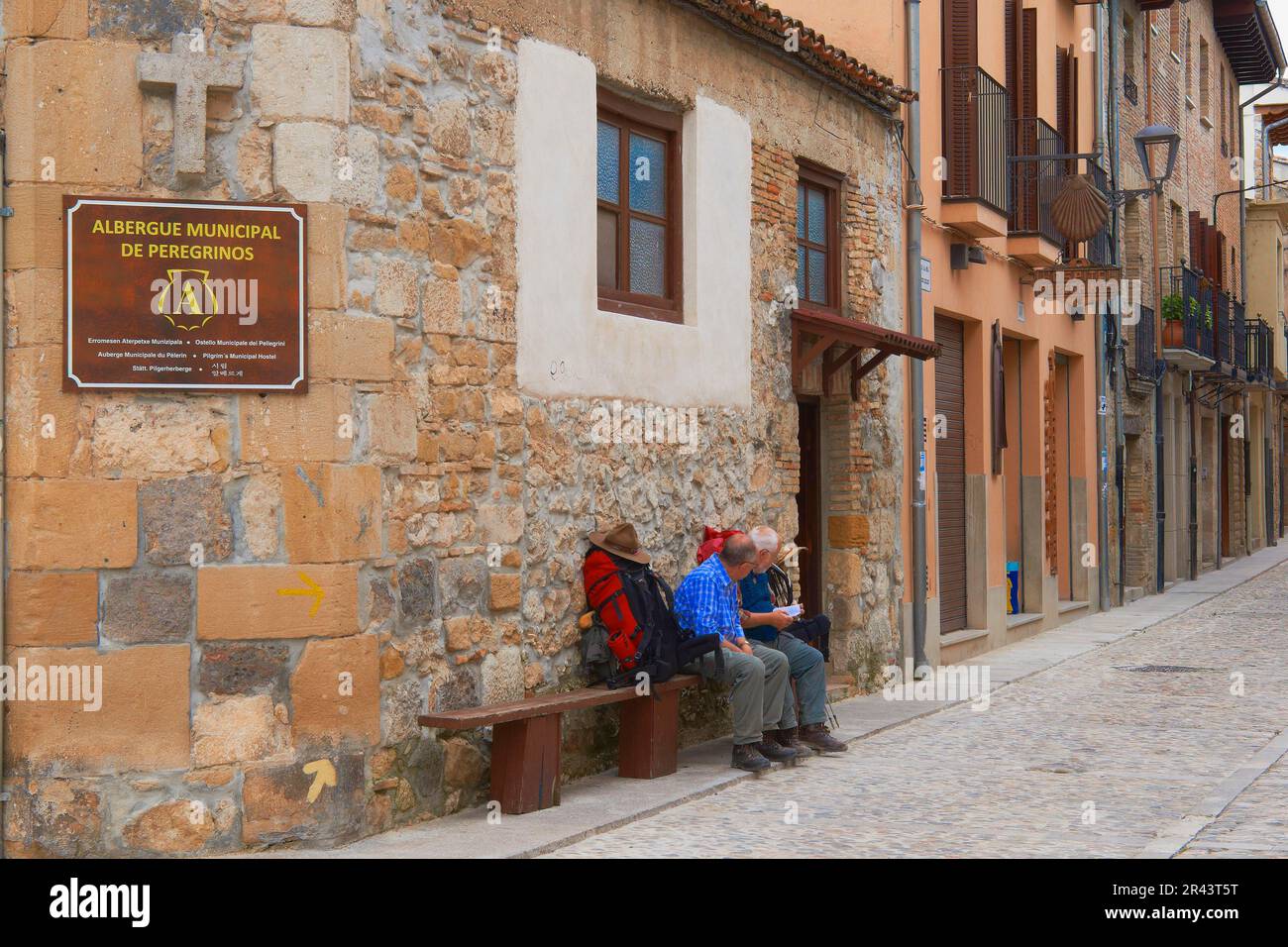 La Rua Road, Pilger' Hostel, Estella, Navarre, Way of St. James, Navarre, Weg von St. James, Spanien Stockfoto