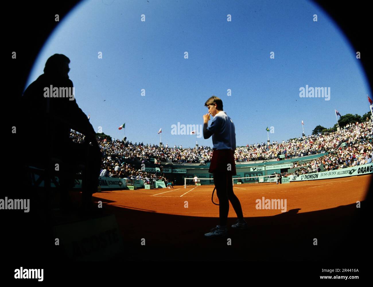 Anke Huber, deutsche Tennisspielerin, auf dem Tennisplatz fisheye. Stockfoto