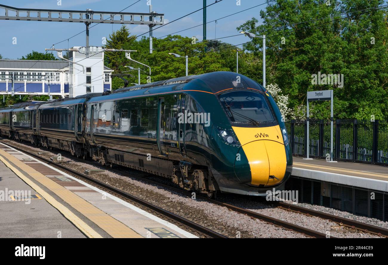 Ein Great Western Railway Intercity Express auf der Great Western Mainline zwischen London und Bristol. Stockfoto