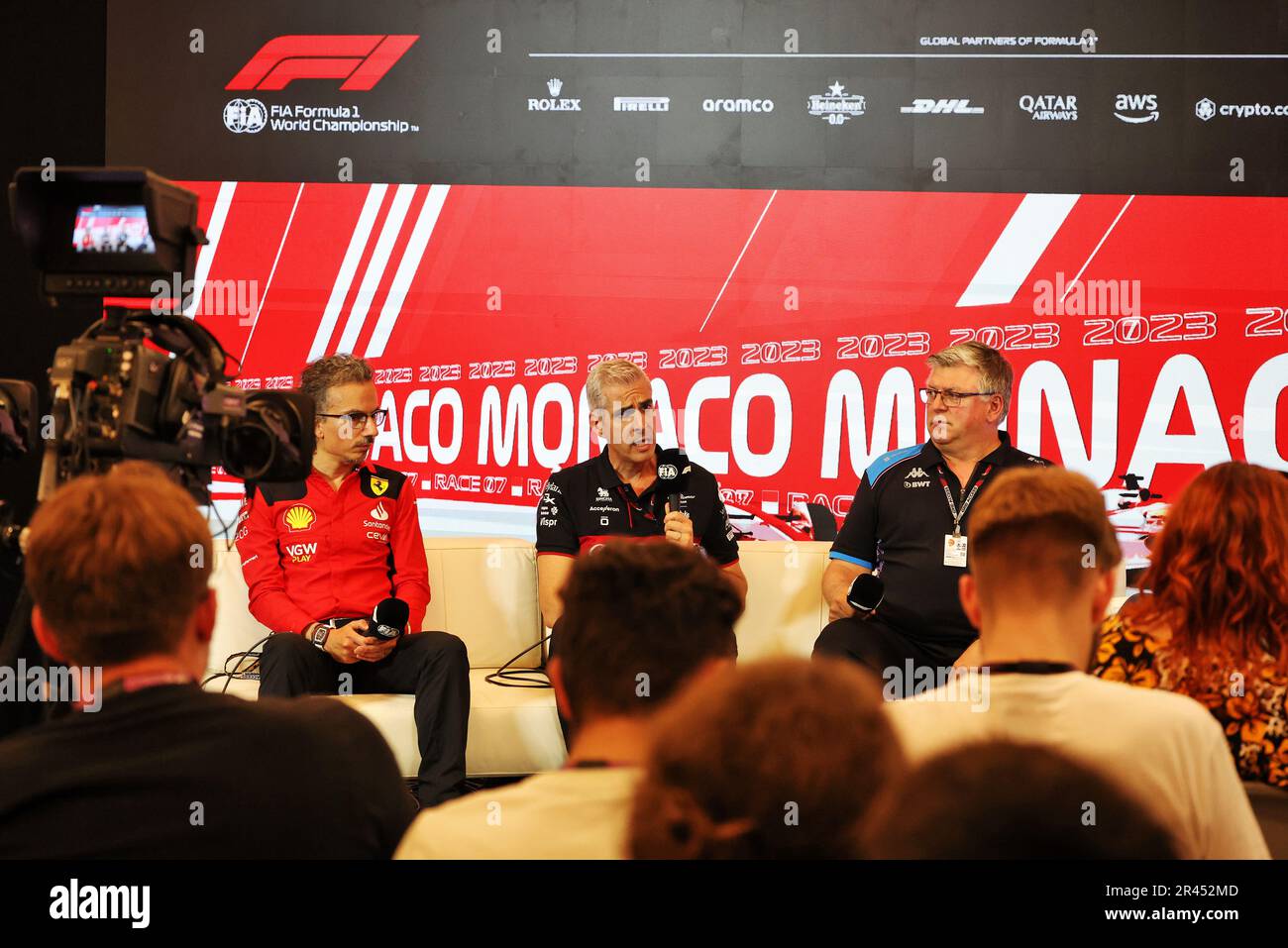 Monaco, Monte Carlo. 26. Mai 2023. (L bis R): Laurent Mekies (FRA) Ferrari Sporting Director; Alessandro Alunni Bravi (ITA) Alfa Romeo F1 Team Managing Director and Team Representative; und Otmar Szafnauer (USA) Alpine F1 Team, Team Principal, auf der FIA-Pressekonferenz. 26.05.2023. Formel-1-Weltmeisterschaft, Rd 7, Monaco Grand Prix, Monte Carlo, Monaco, Übungstag. Kredit: XPB Images Ltd/Alamy Live News Stockfoto