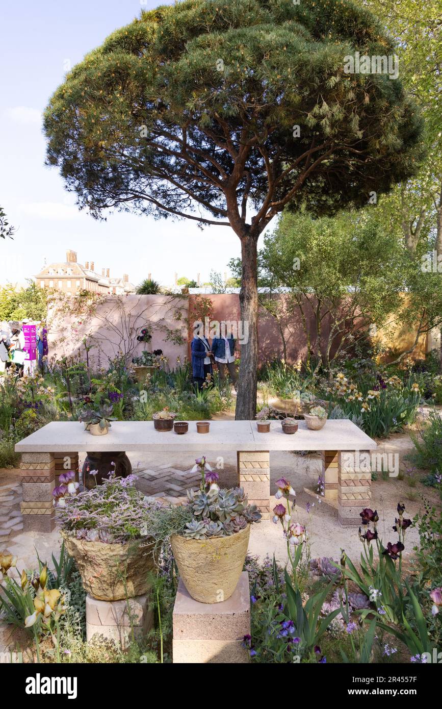 Chelsea Flower Show 2023 Show Garden - The Nurture Landscapes Garden, Royal Horticultural Society Chelsea Flower Show, London UK Stockfoto
