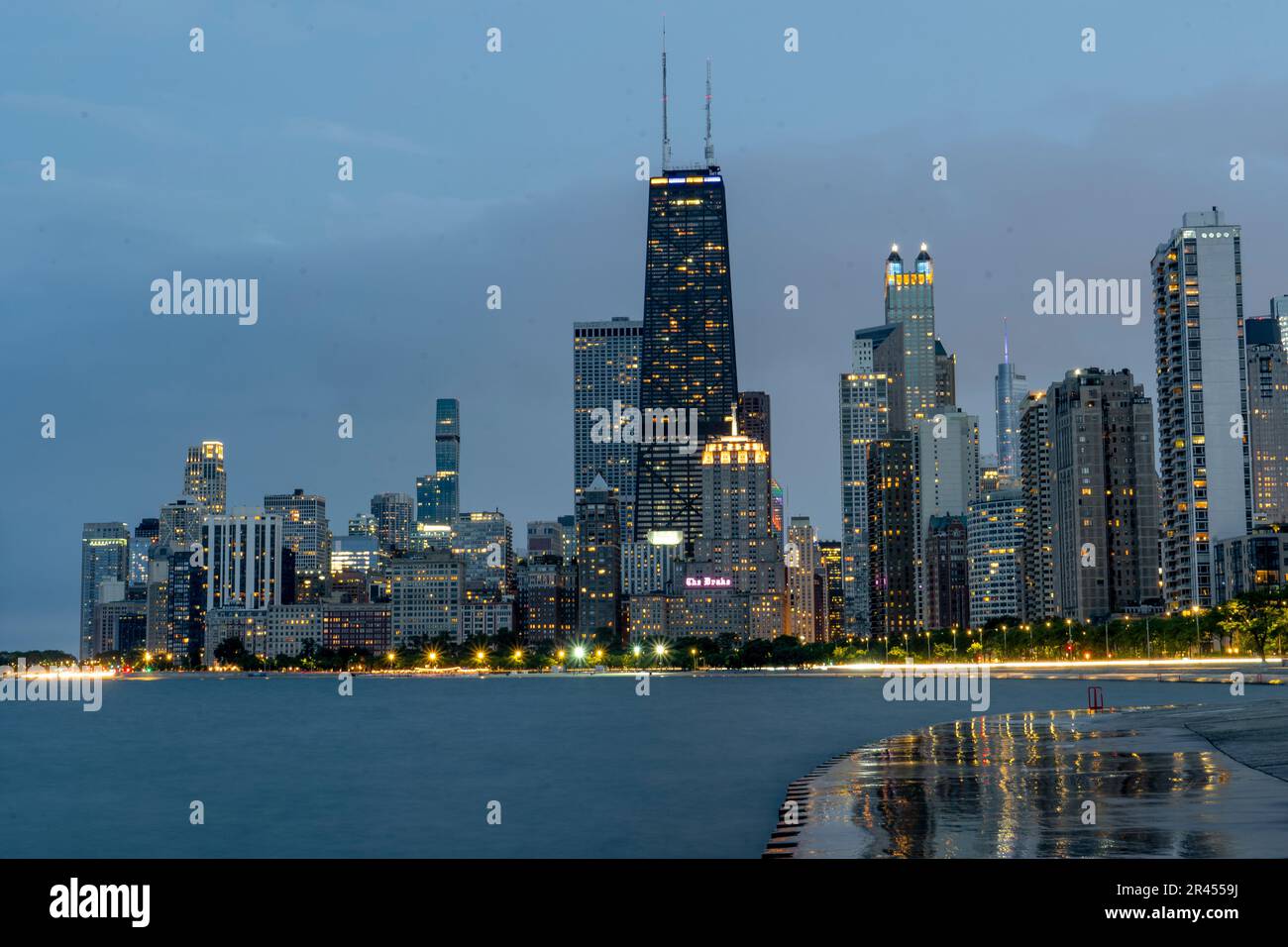 Dieses Bild zeigt einen atemberaubenden Blick auf die Skyline von Chicago Stockfoto