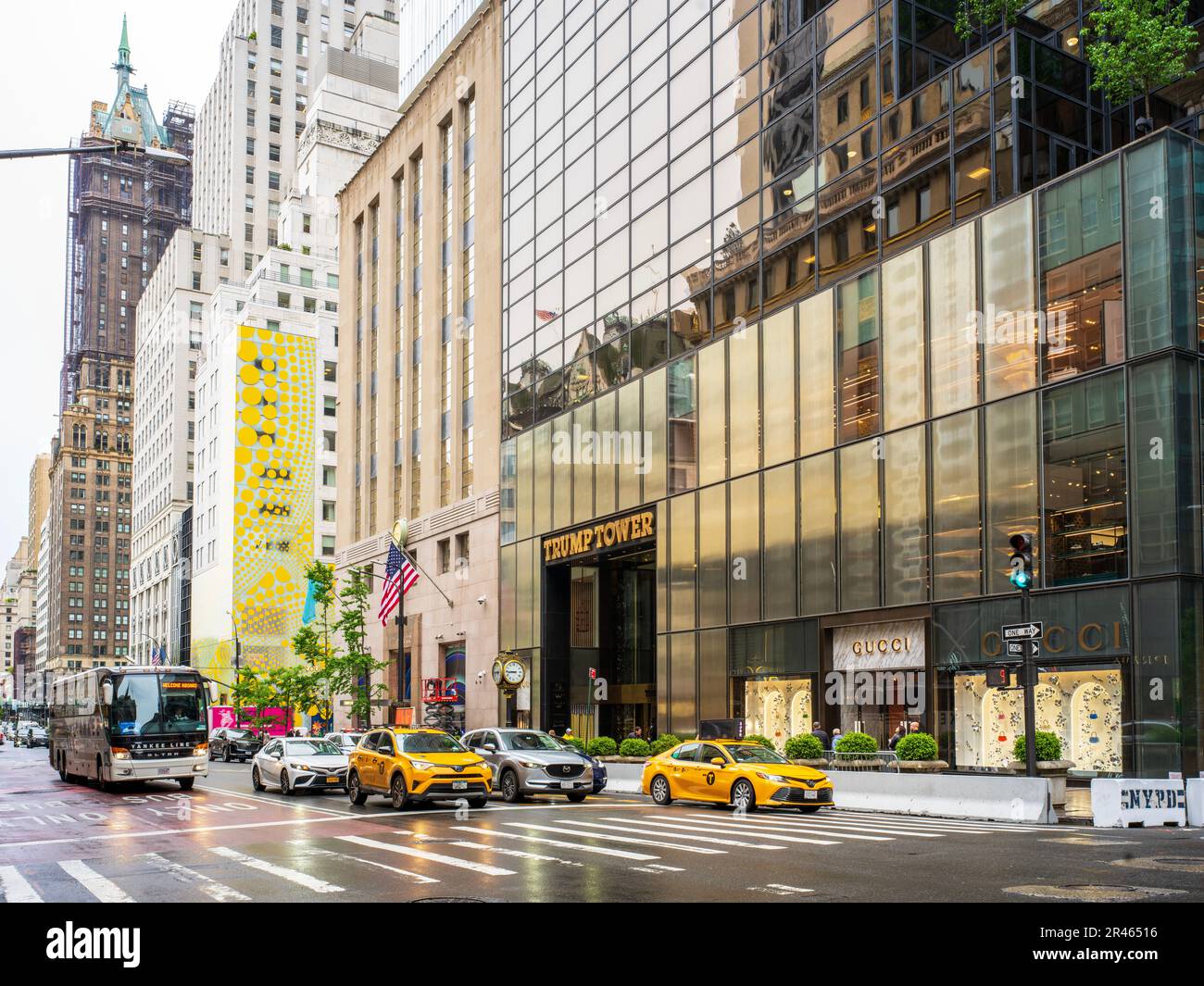 Fifth Avenue Street Scene, Manhatten New York City, NY, Vereinigte Staaten von Amerika Stockfoto