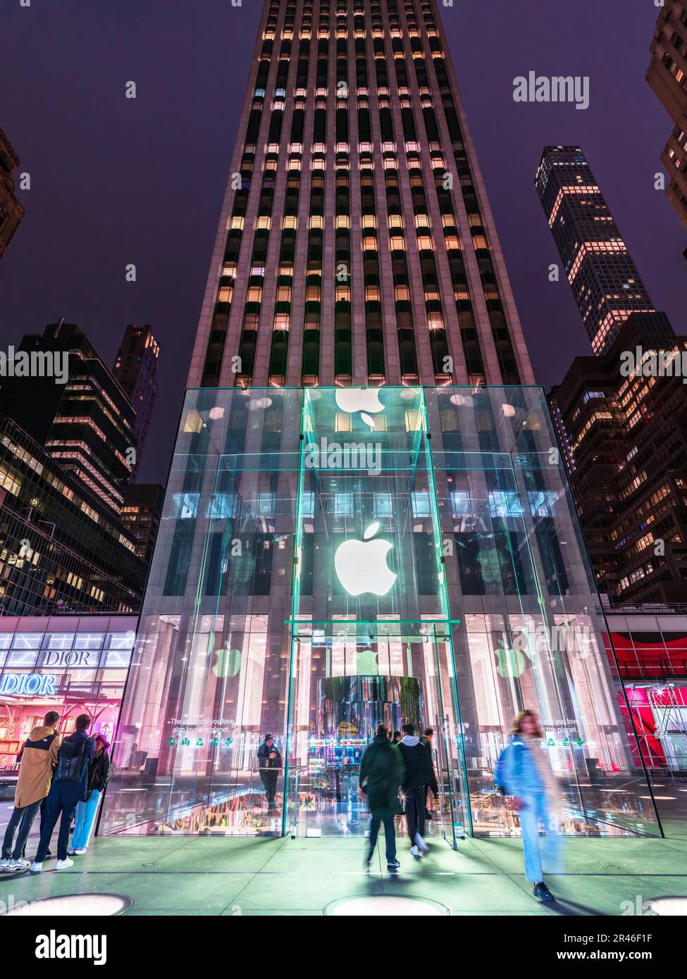 Fifth Avenue Street Scene, Manhatten New York City, NY, Vereinigte Staaten von Amerika Stockfoto