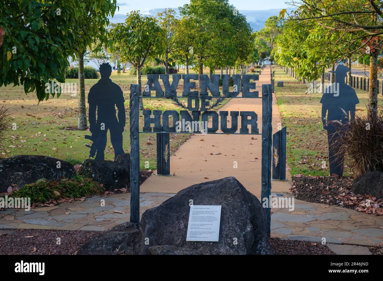 The Avenue of Honour, eine Gedenkstätte zum Gedenken an alle, die in Afghanistan, Yungaburra, Atherton Tablelands, Queensland, Australien gedient haben Stockfoto
