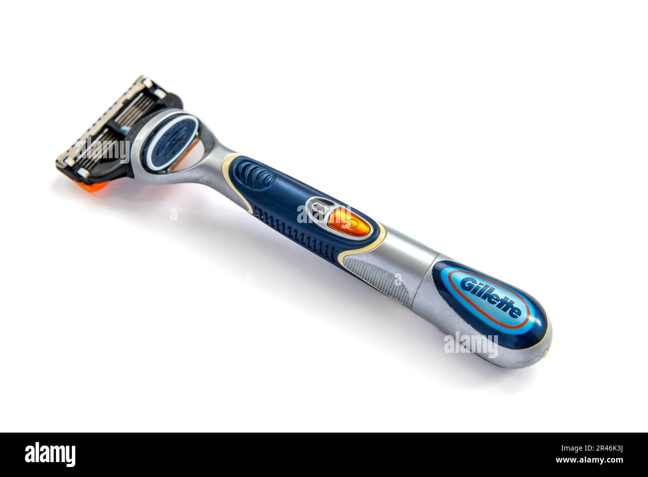 Nach London. GROSSBRITANNIEN - 05.21.2023. Ein Gillette-Rasierer, isoliert in Weiß. Stockfoto