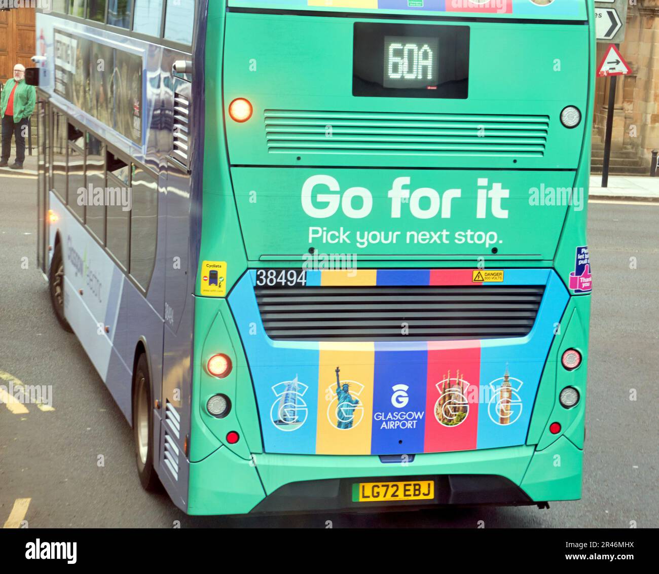 Flughafen Glasgow Bus Werbung Stockfoto