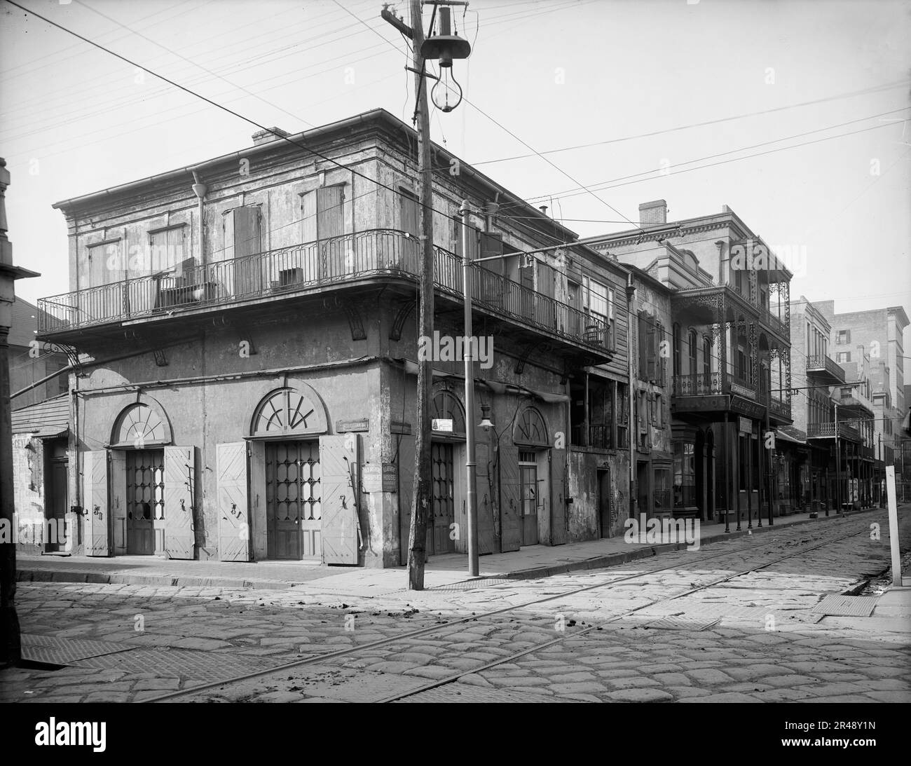 Old Absinthe House, New Orleans, Louisiana, zwischen 1900 und 1910. Stockfoto