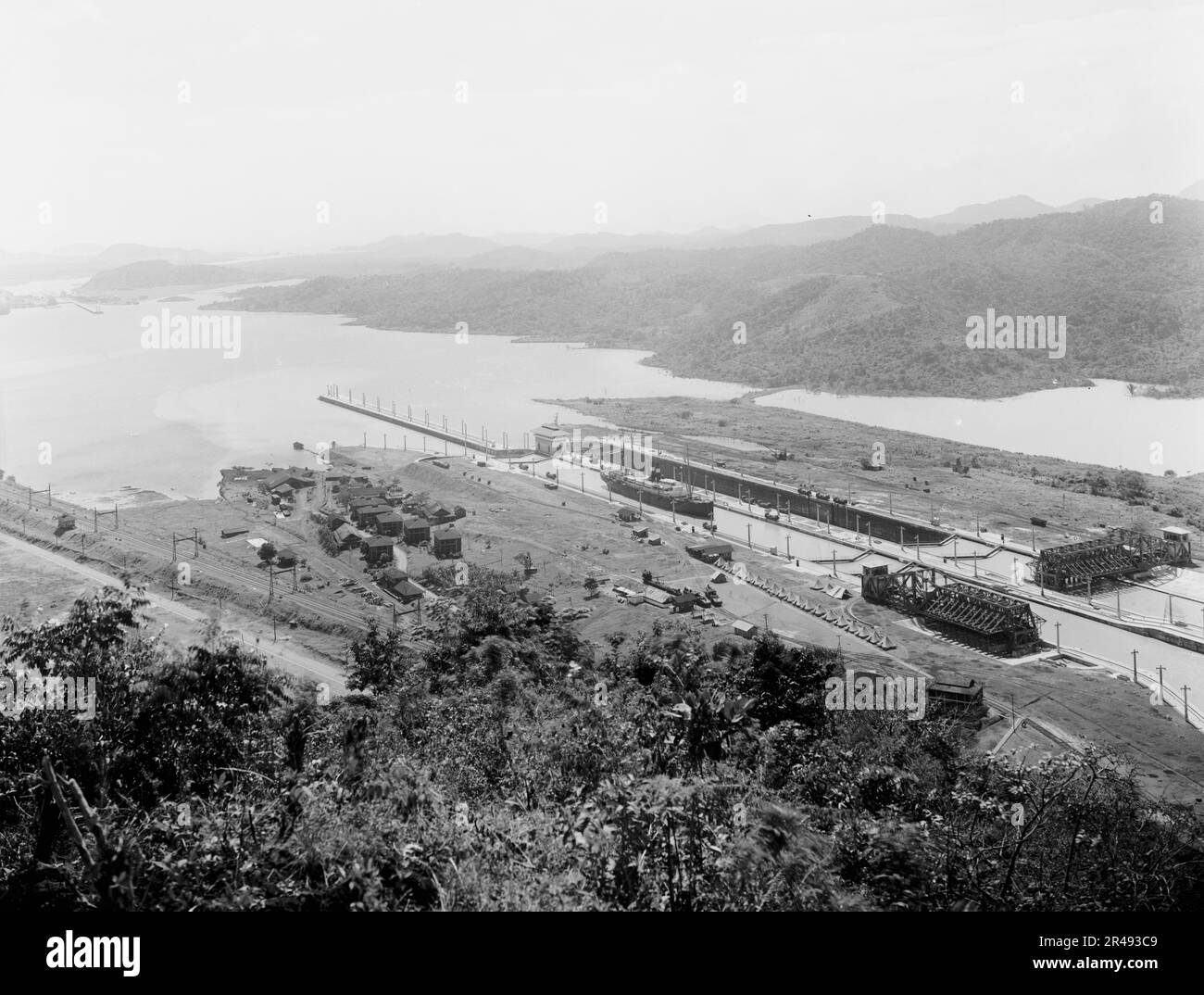Pedro Miguel Locks, Vogelblick, Panamakanal, zwischen 1913 und 1920. Stockfoto
