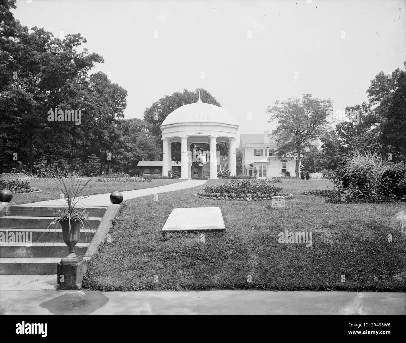 Temple of Fame and the Mansion [Arlington House], Arlington, Virginia, c1903. Stockfoto