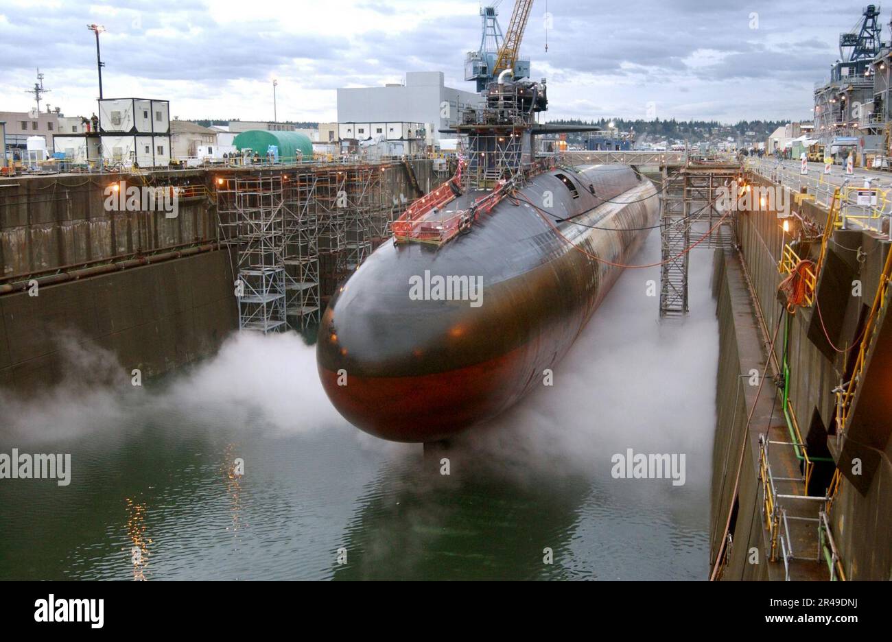 Die US Navy USS Ohio (SSGN 726) befindet sich im Trockendock und wird von einem U-Boot für ballistische Flugkörper (SSBN) zu einem U-Boot für geführte Flugkörper (SSGN) umgebaut Stockfoto