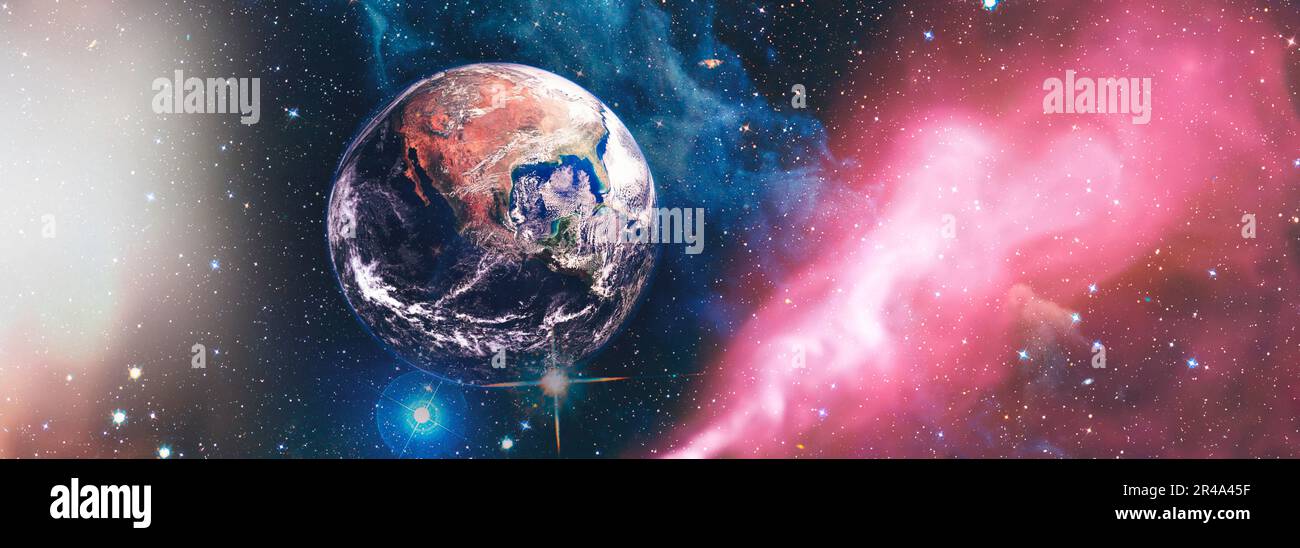 Panoramablick auf die Erde in der Galaxie, Konzept zum Thema Ökologie, Umwelt, Tag der Erde. Stockfoto