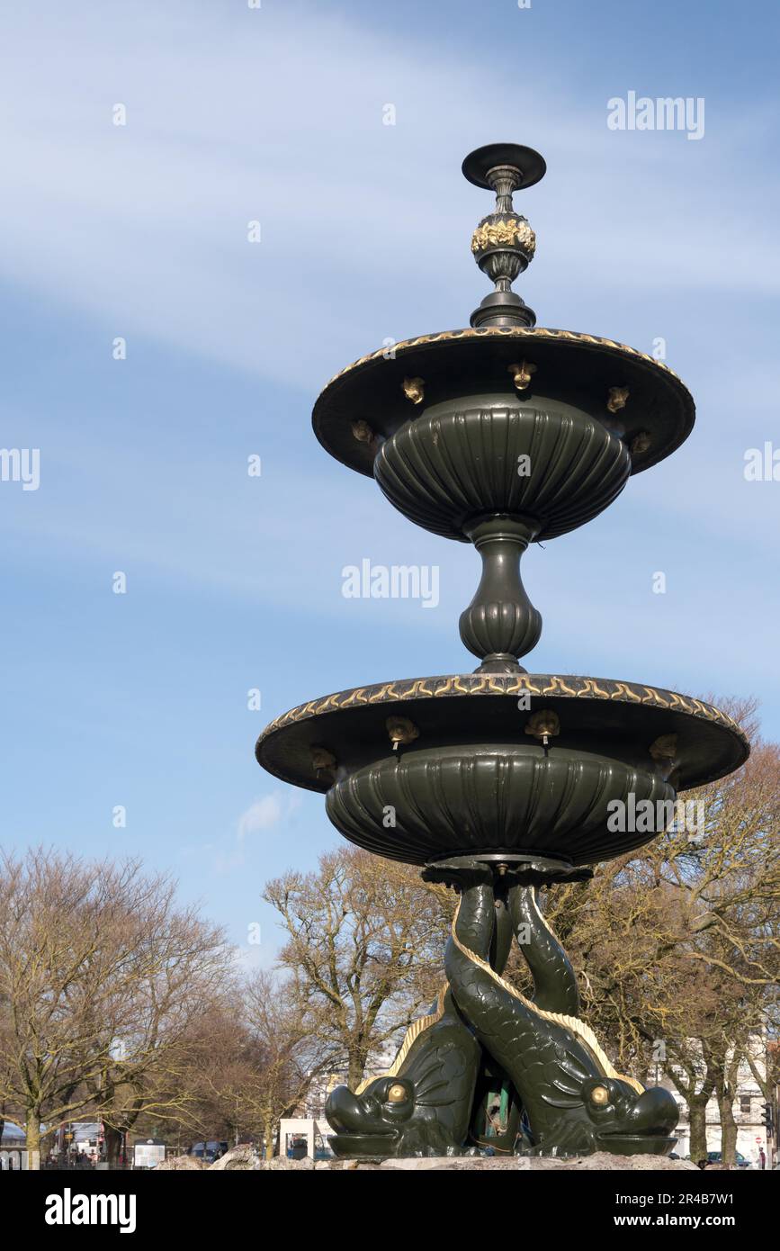 BRIGHTON, SUSSEX/UK - JANUAR 27 : Wasserbrunnen in Brighton am 27. januar 2012. Nicht identifizierte Personen Stockfoto