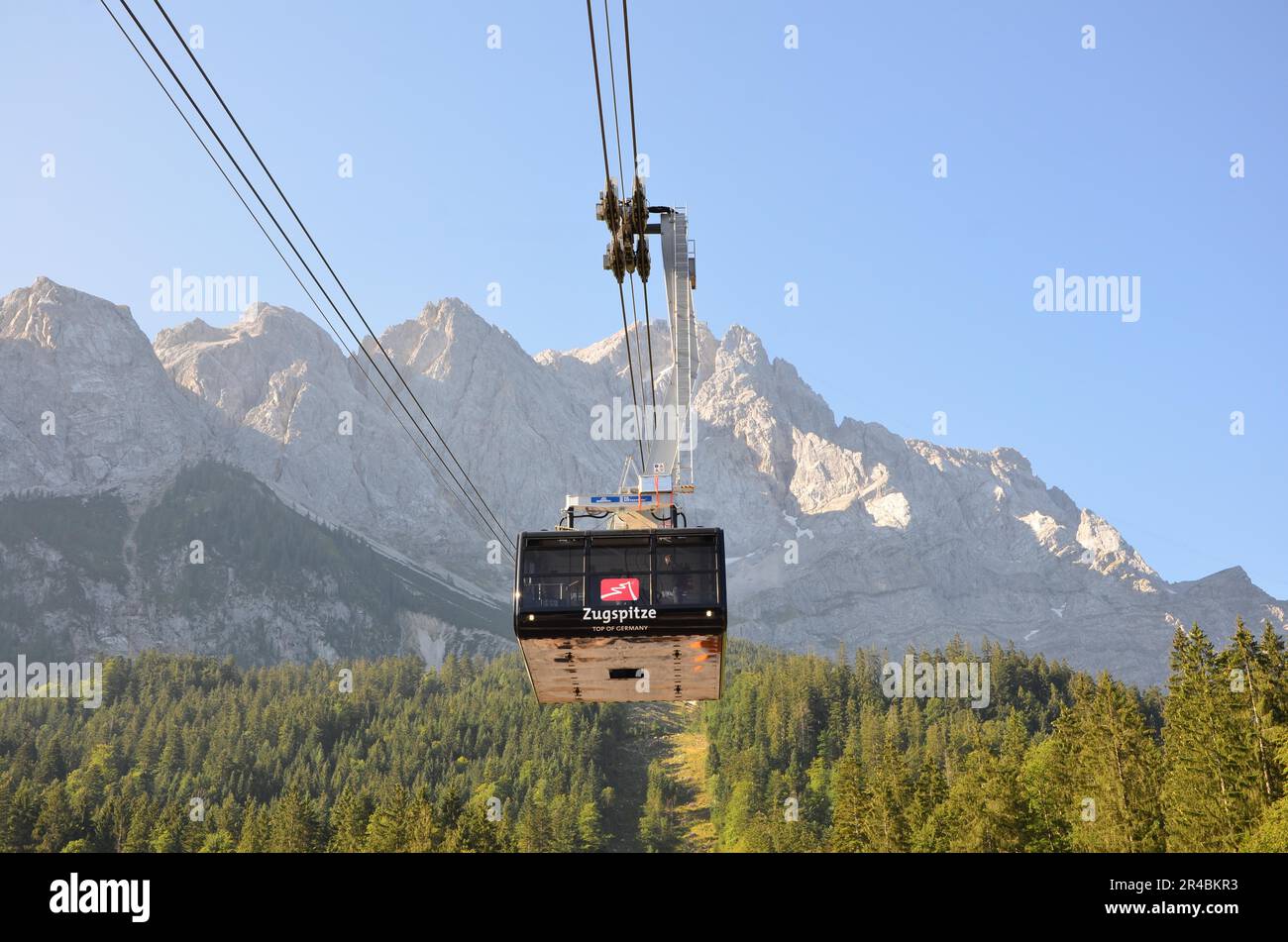 Deutschland, Bayern, Werdenfels, Zugspitze, Bergkamm, Seilbahn, Zugspitzbahn, Gondel Stockfoto