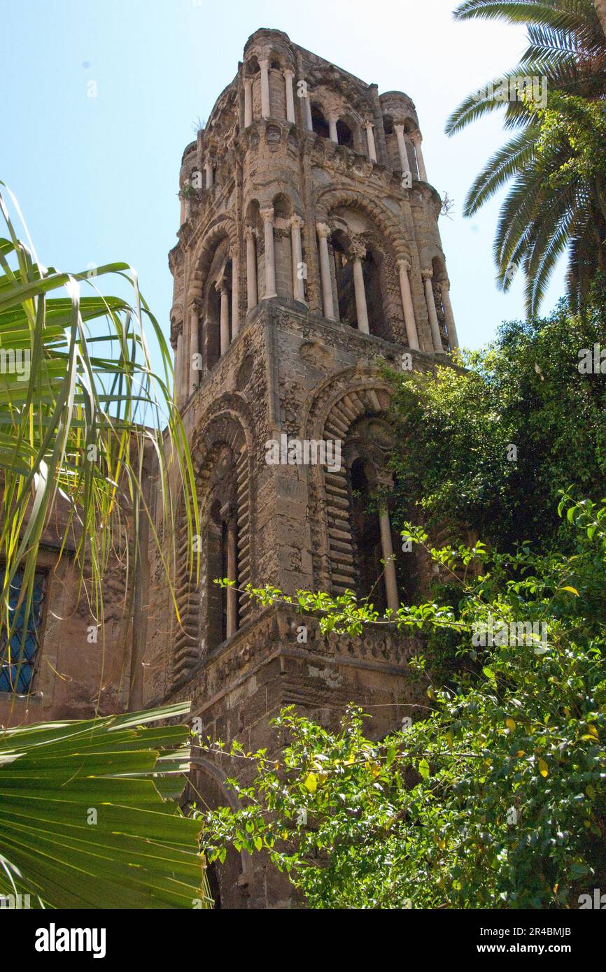 Kirche Santa Maria dell'Ammiraglio, Nicolo dei Greci, La Martorana, Chiesa di S. dell'Ammiraglio, normannische Architektur, Palermo, Sizilien, Italien Stockfoto