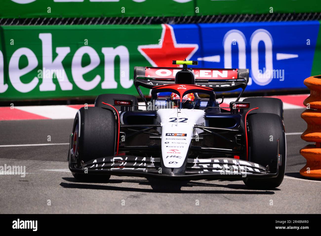 Yuki Tsunoda von Scuderia Alpha Tauri Honda fährt seinen Einsitzer während der freien Übung Monaco GP in Monaco-Ville, Port du Monaco, Monaco, 26/05/23 Stockfoto
