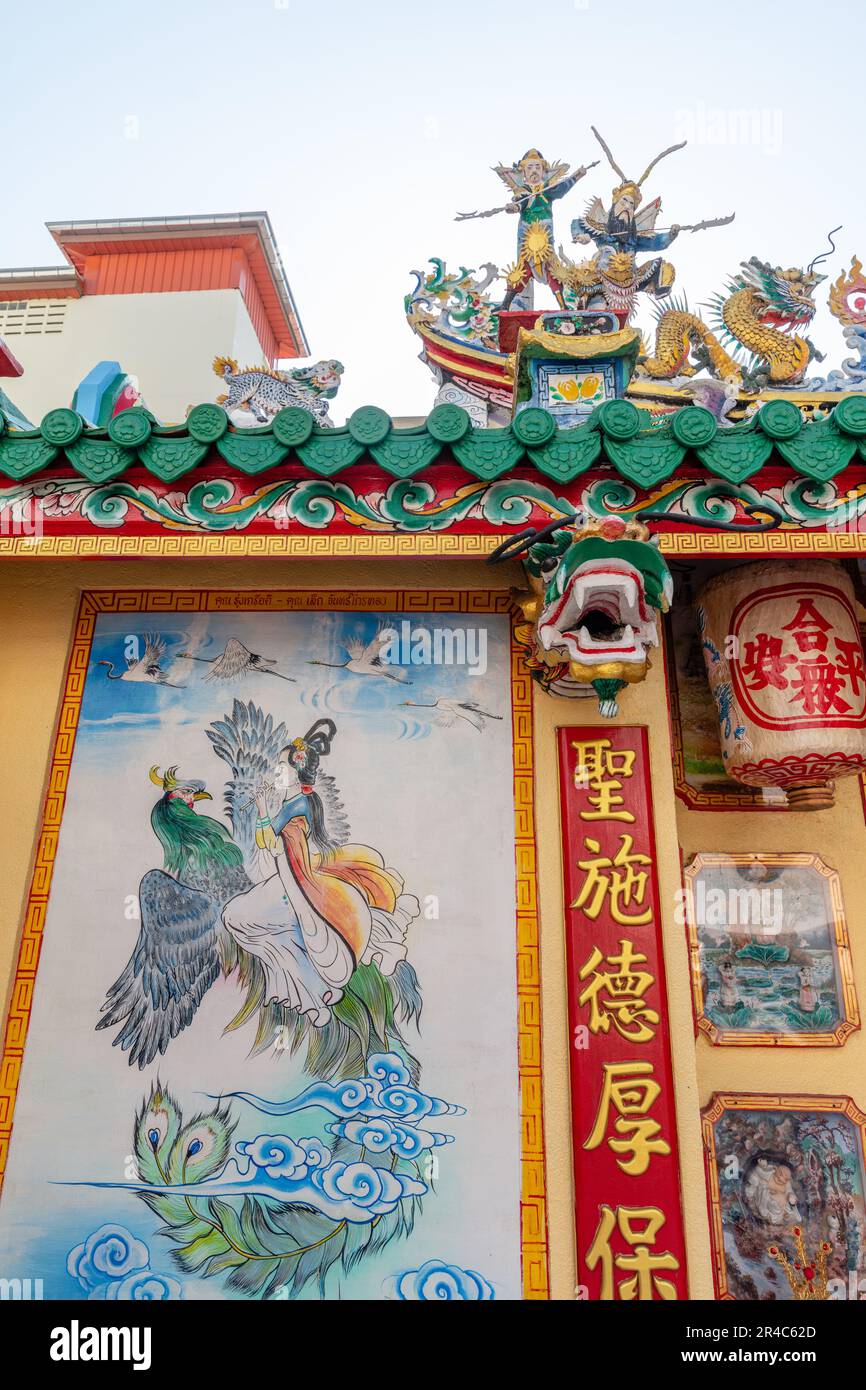 San Chao 7-Schrein (Chao Mae Thapthim), kantonesischer Tempel für Göttin Mazu, chinesische Göttin des Meeres. Bang Rak, Bangkok, Thailand. Stockfoto