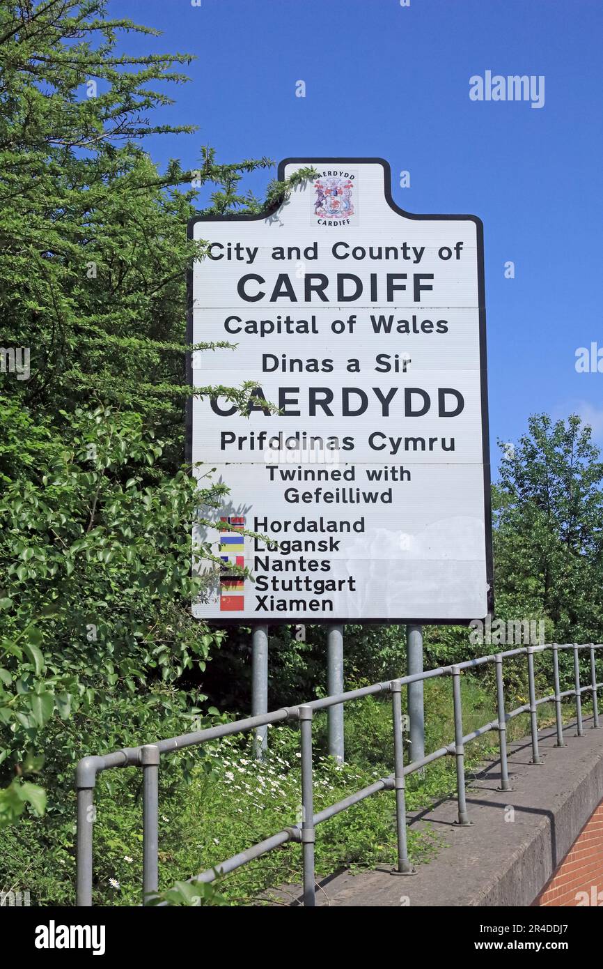 Schild für Stadt und Bezirk Cardiff. Aufgenommen Am 2023. Mai. Sommer Stockfoto