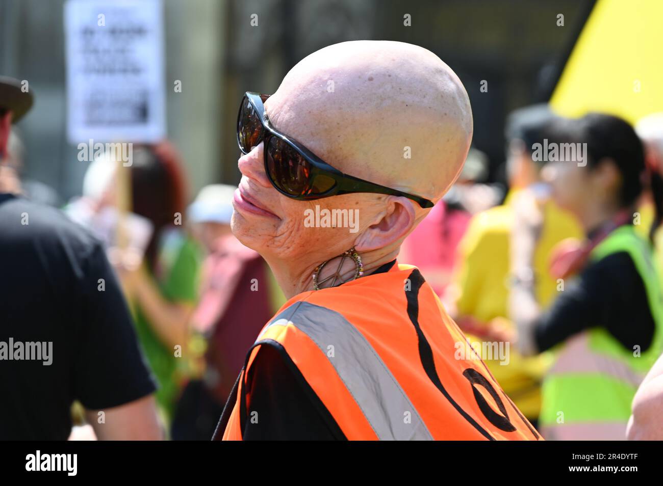 Nicht Mein Bill-Protest. Aktivisten mehrerer Organisationen protestierten am Parliament Square gegen das Gesetz über die öffentliche Ordnung von 2023, das am 3. 2023. Mai in Kraft trat. Parliament Square, Westminster, London, Großbritannien Stockfoto