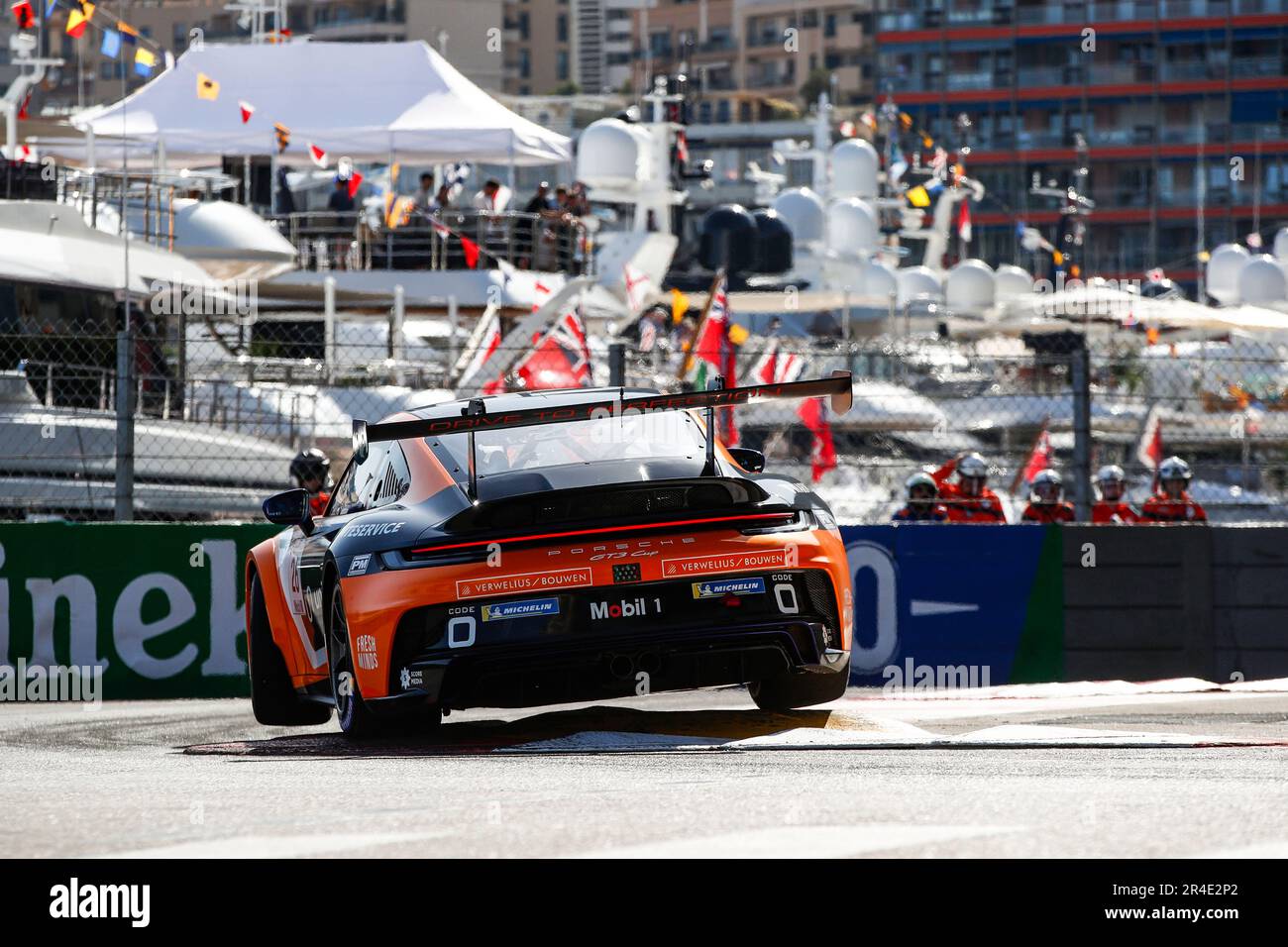 Monte-Carlo, Monaco. 25. Mai 2023. #26 Lucas Groeneveld (NL, Team GP Elite), Porsche Mobil 1 Supercup auf Circuit de Monaco am 25. Mai 2023 in Monte-Carlo, Monaco. (Foto von HIGH TWO) dpa/Alamy Live News Stockfoto
