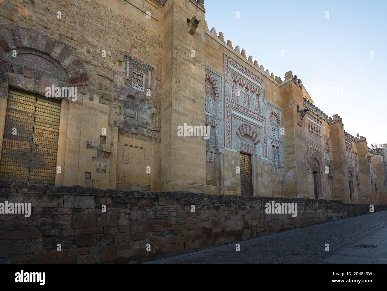 Türen der Moschee – Kathedrale von Cordoba – Cordoba, Andalusien, Spanien Stockfoto