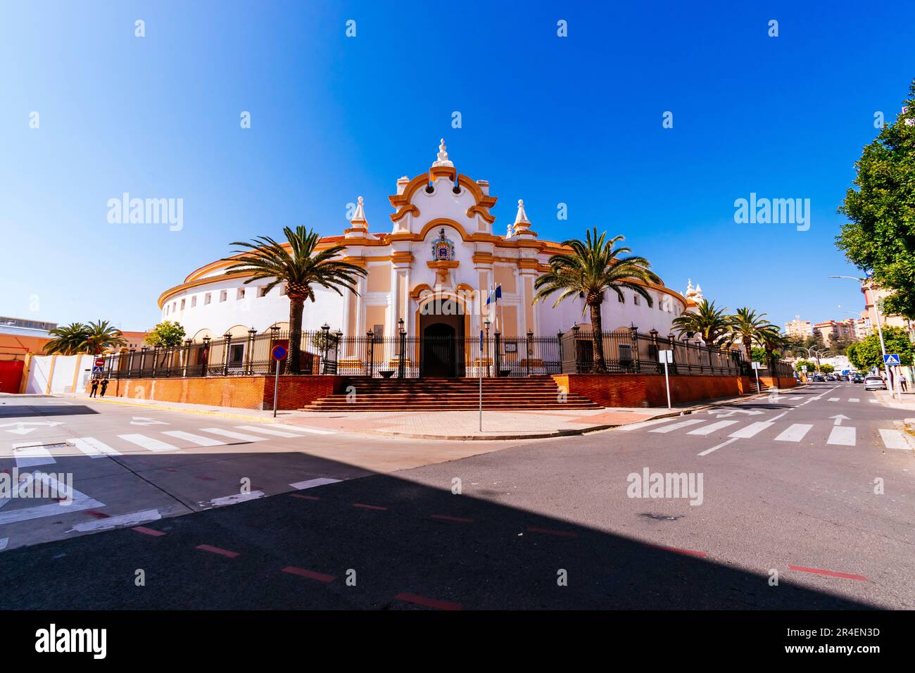 Die Stierkampfarena von Melilla, auch bekannt als die Moschee der Stierkämpfe, Mezquita del toreo. Es ist eine der neun Stierkampfarenen in Afrika und die einzige Stockfoto