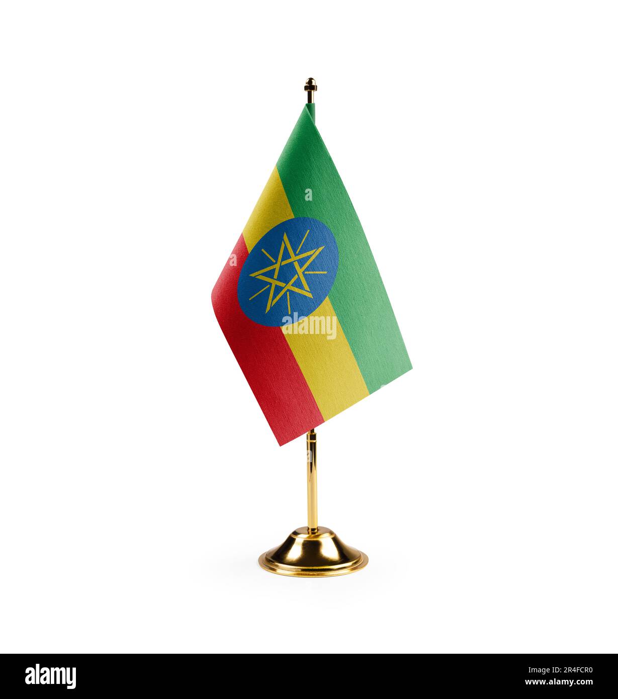 Kleine äthiopische Nationalflagge auf weißem Hintergrund. Stockfoto